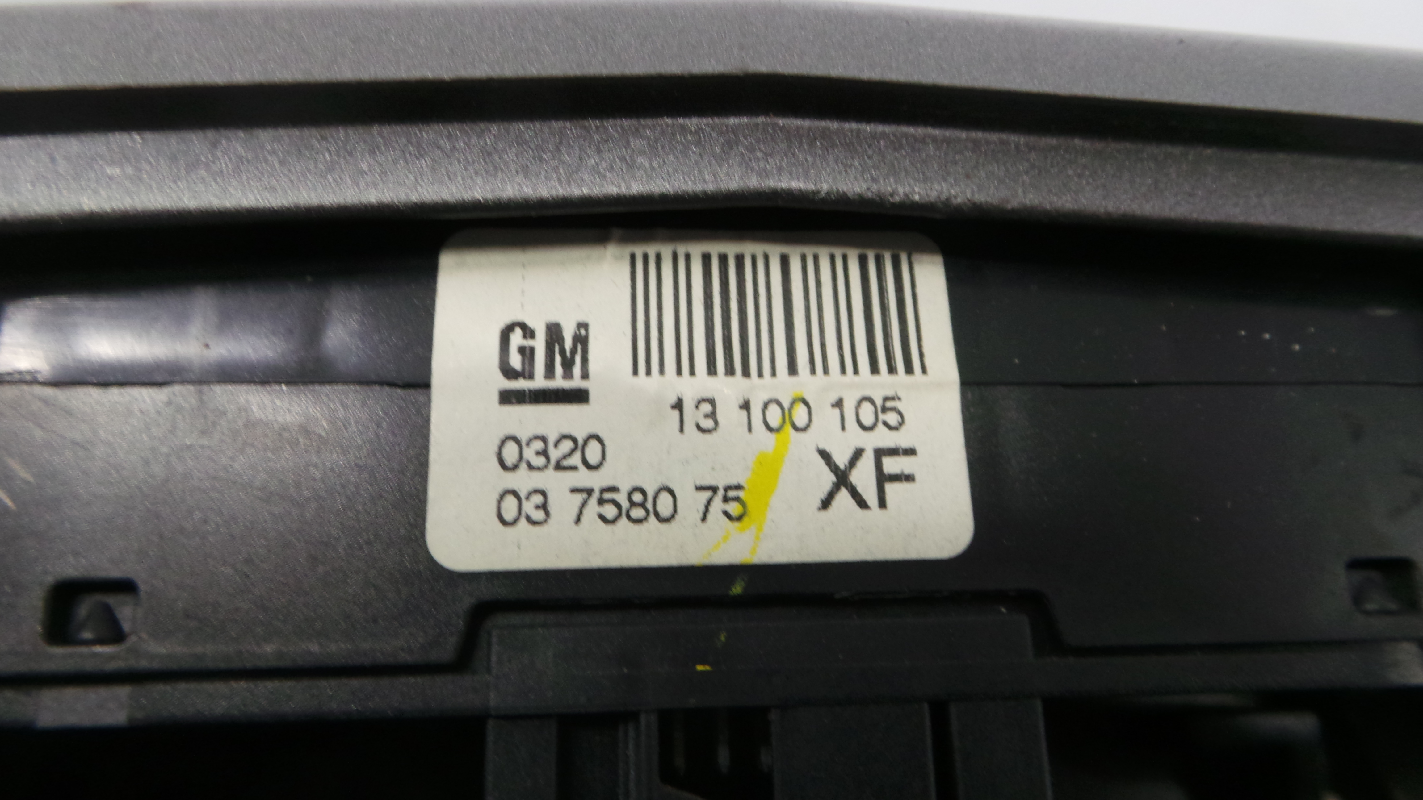 Consola central Tablier  331985437 - OPEL ASTRA H (A04)-33455735