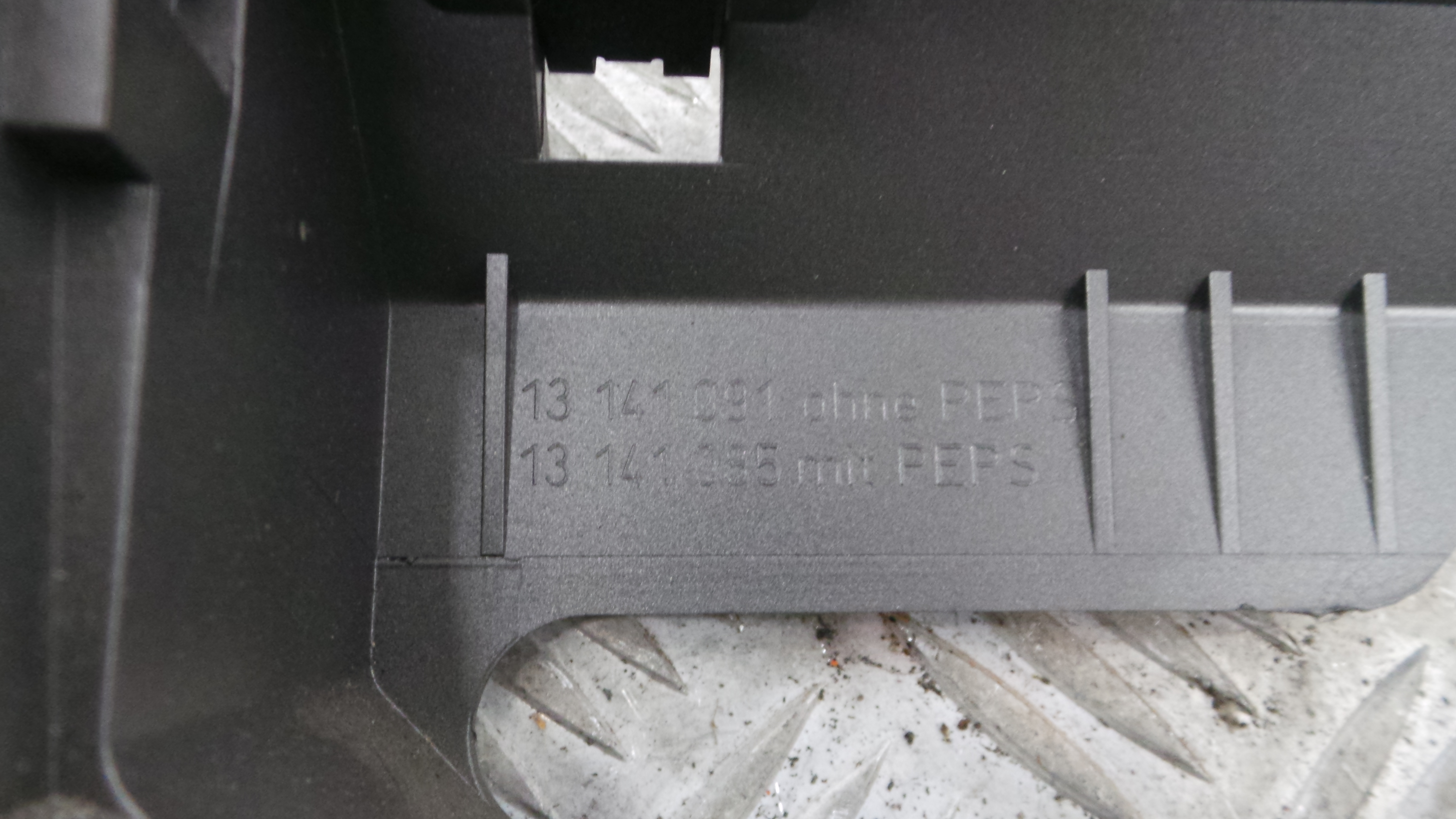 Consola central Tablier  331985437 - OPEL ASTRA H (A04)-33458004