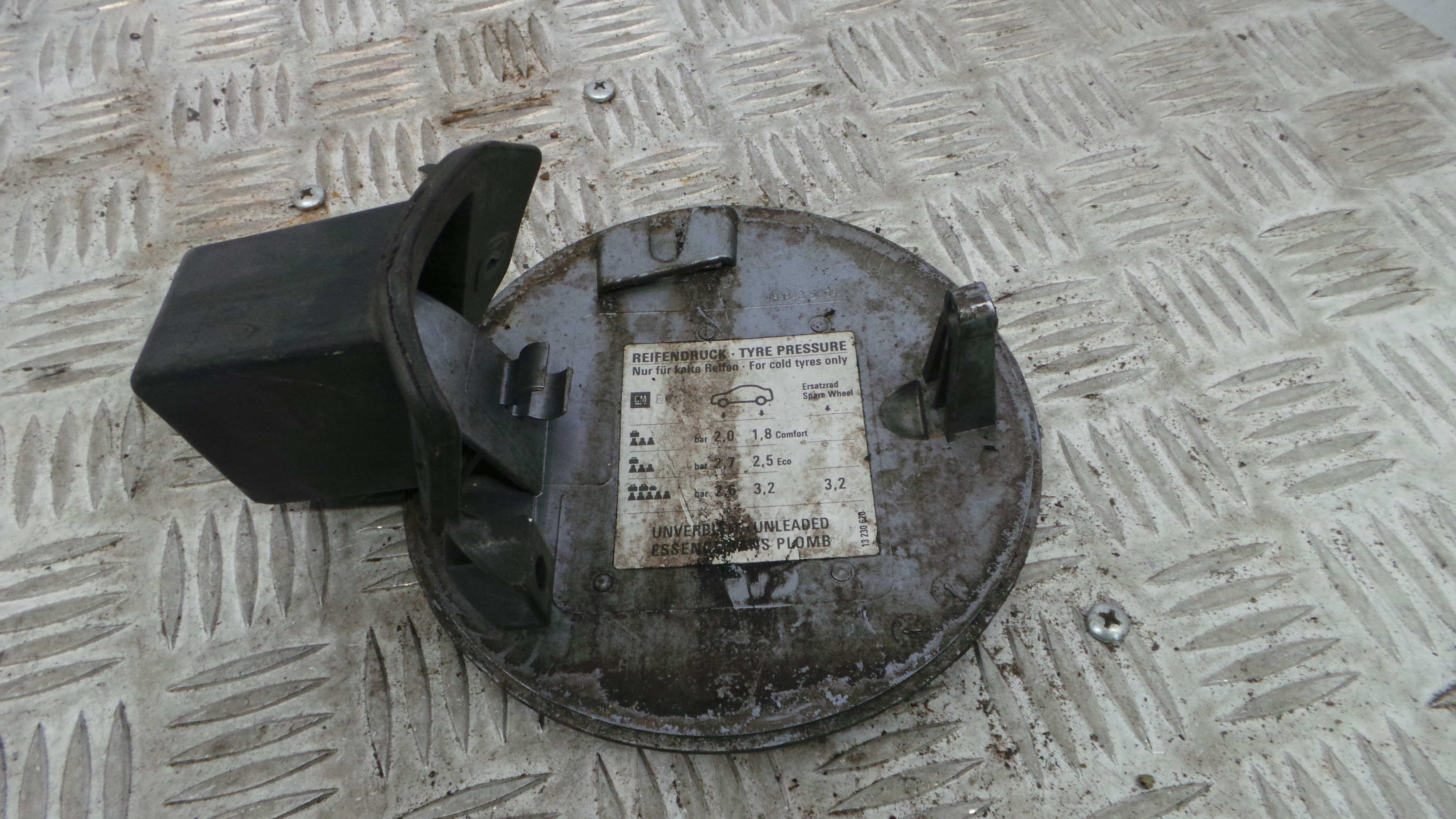 Tampão de Combustivel  13183307 - OPEL CORSA D (S07)-33627931