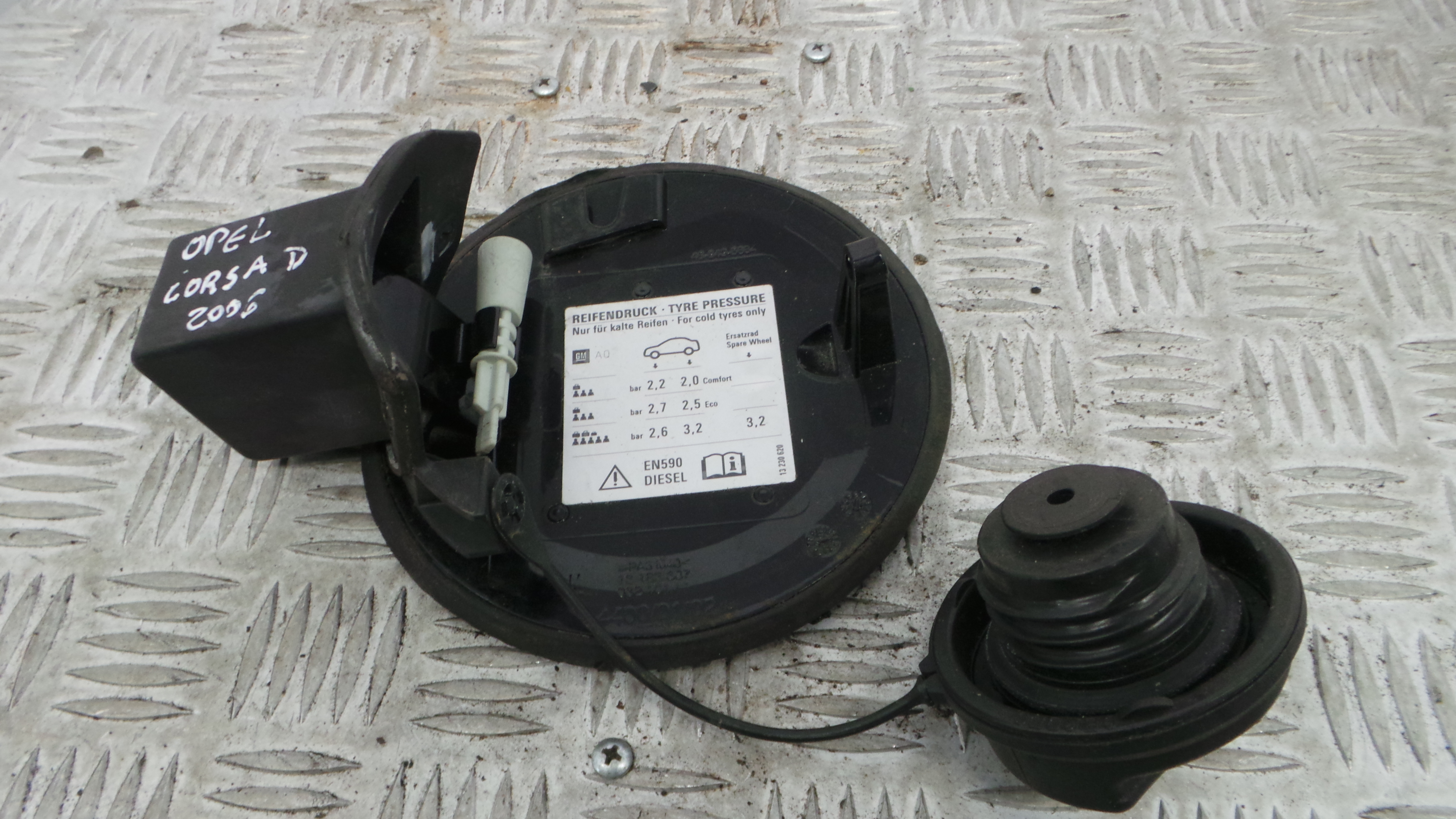 Tampão de Combustivel  13183307 - OPEL CORSA D (S07)-33627938