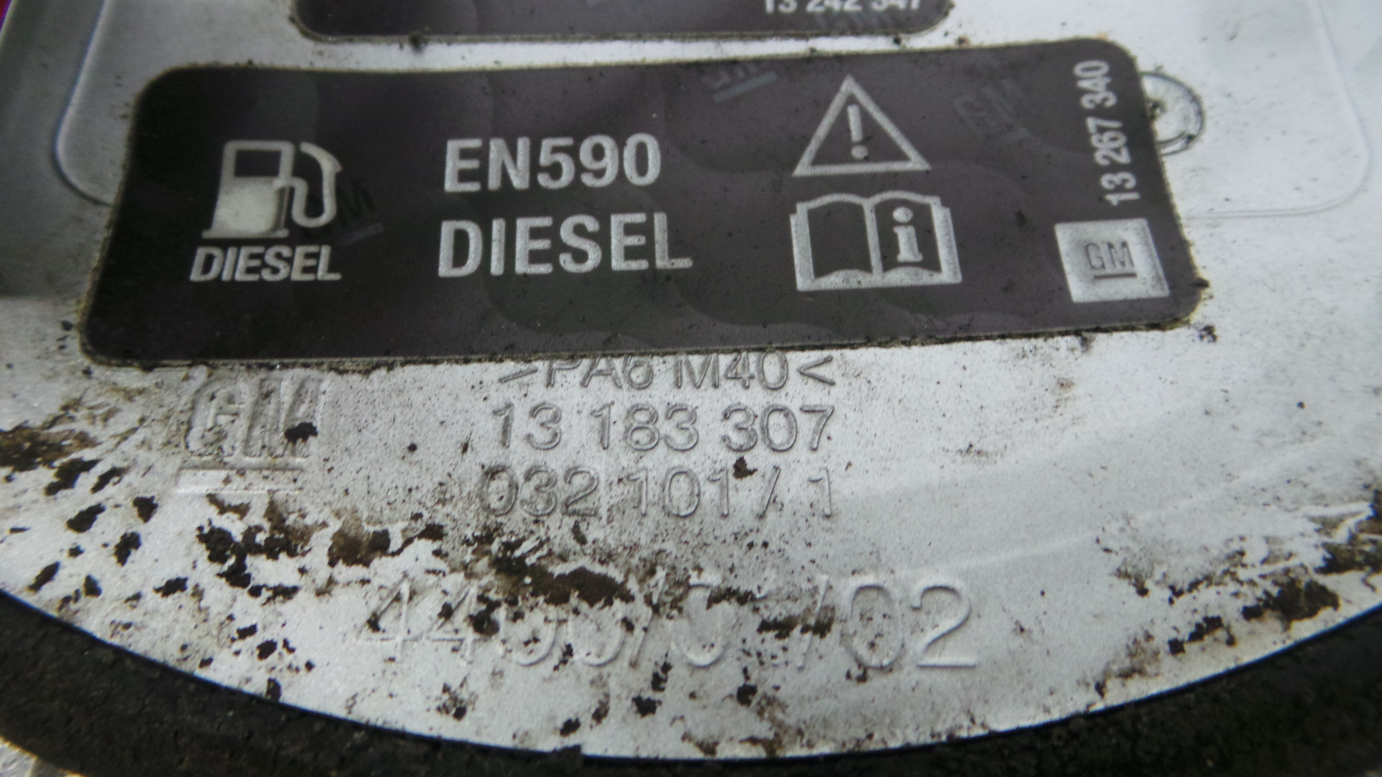 Tampão de Combustivel 13183307 - OPEL CORSA D (S07)-33627946