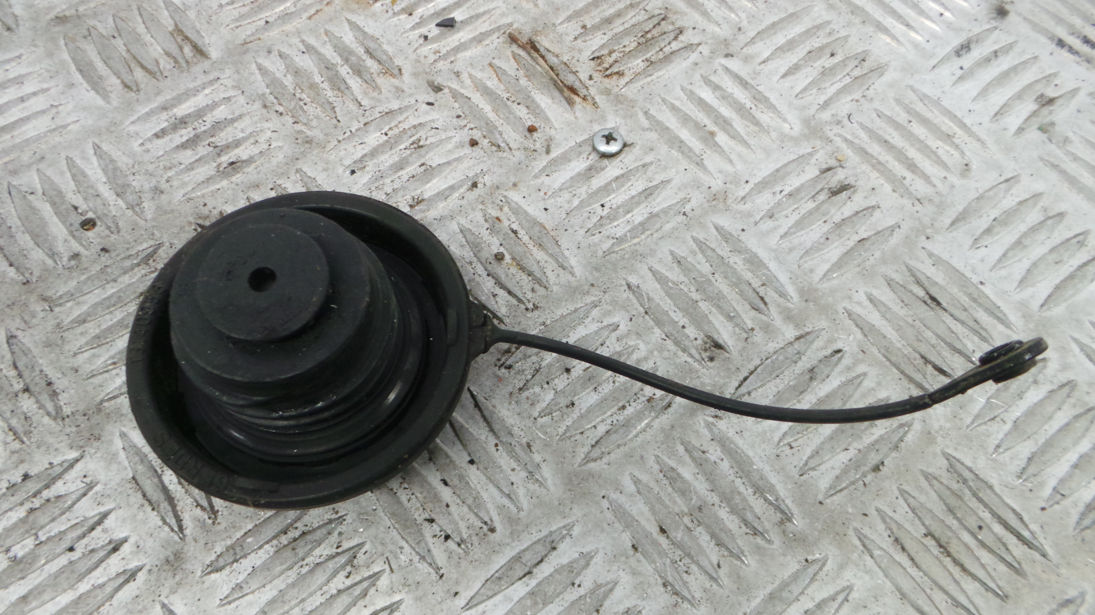 Tampão de Combustivel  13140958 - OPEL ASTRA H (A04)-33627986