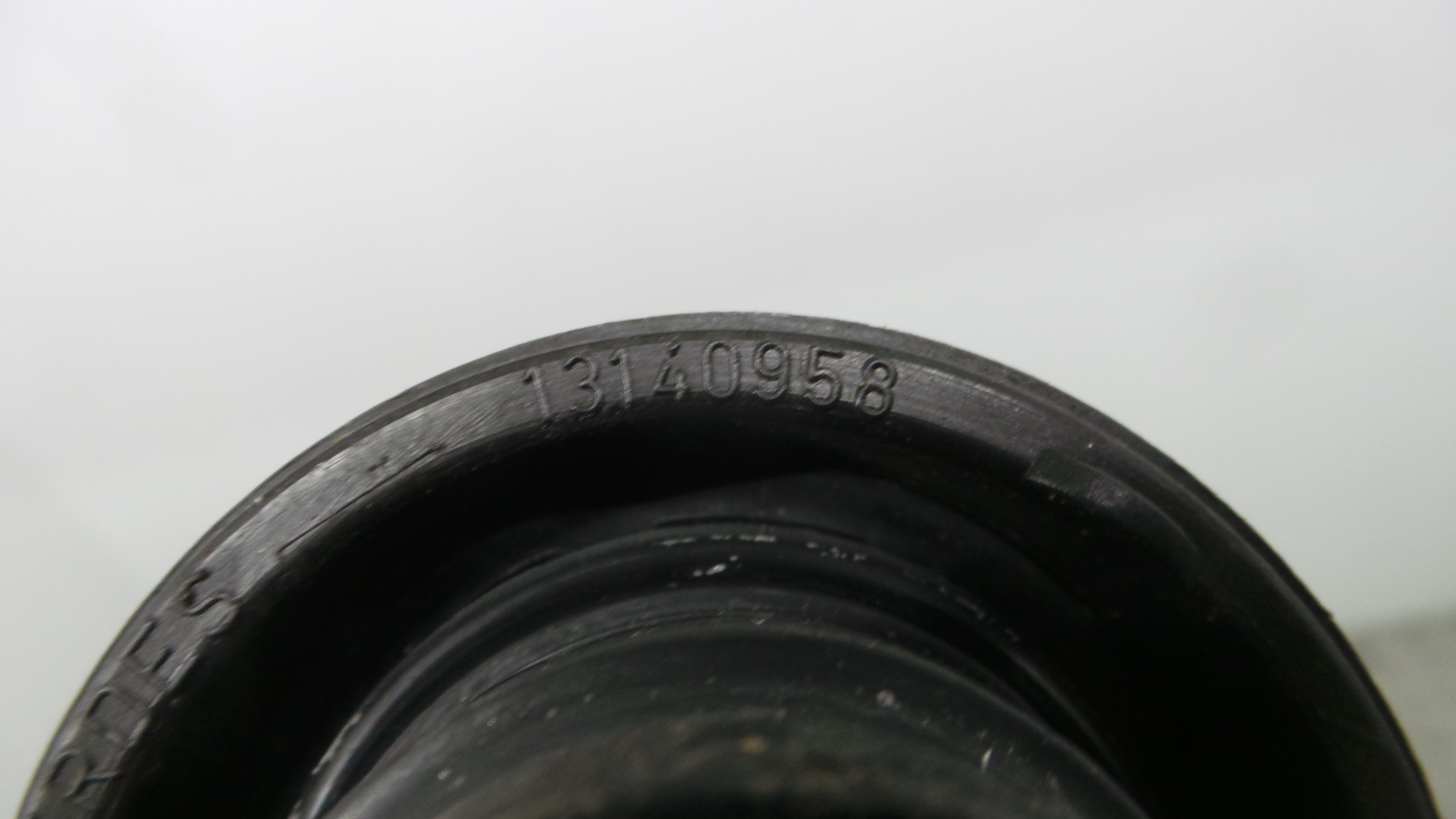 Tampão de Combustivel 13140958 - OPEL ASTRA H (A04)-33627989