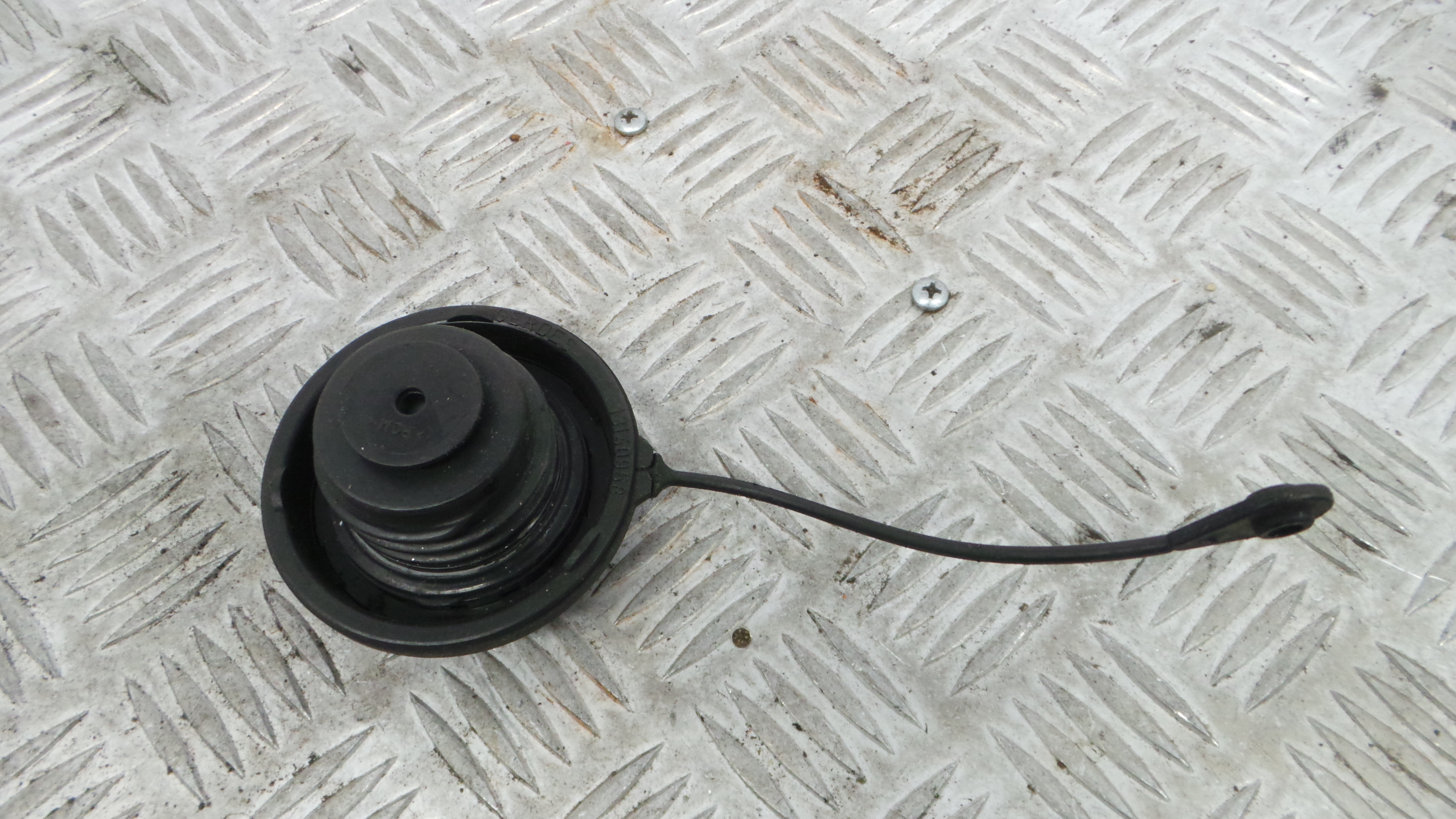 Tampão de Combustivel  13140958 - OPEL ASTRA H (A04)-33628004