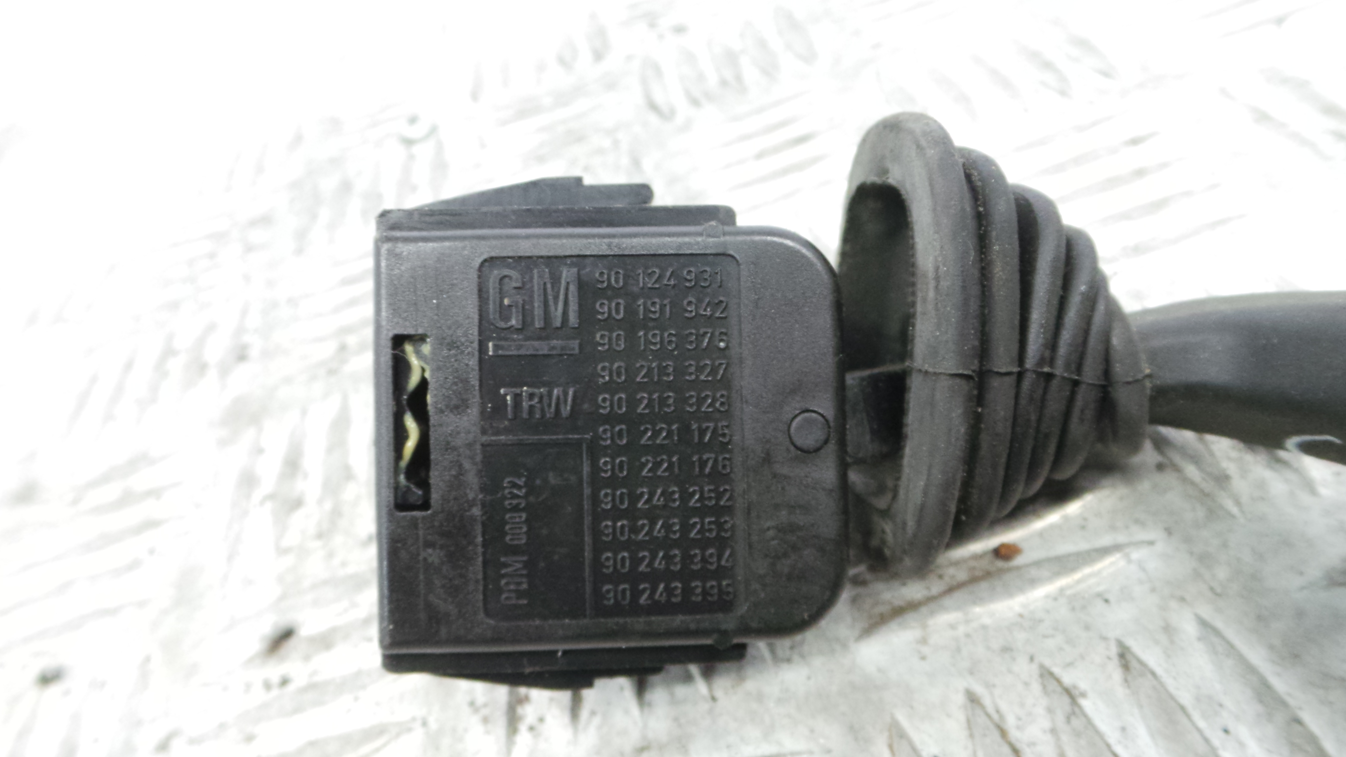 Comando de Limpa Para Brisas 90124931 - OPEL CORSA B (S93)-33628140