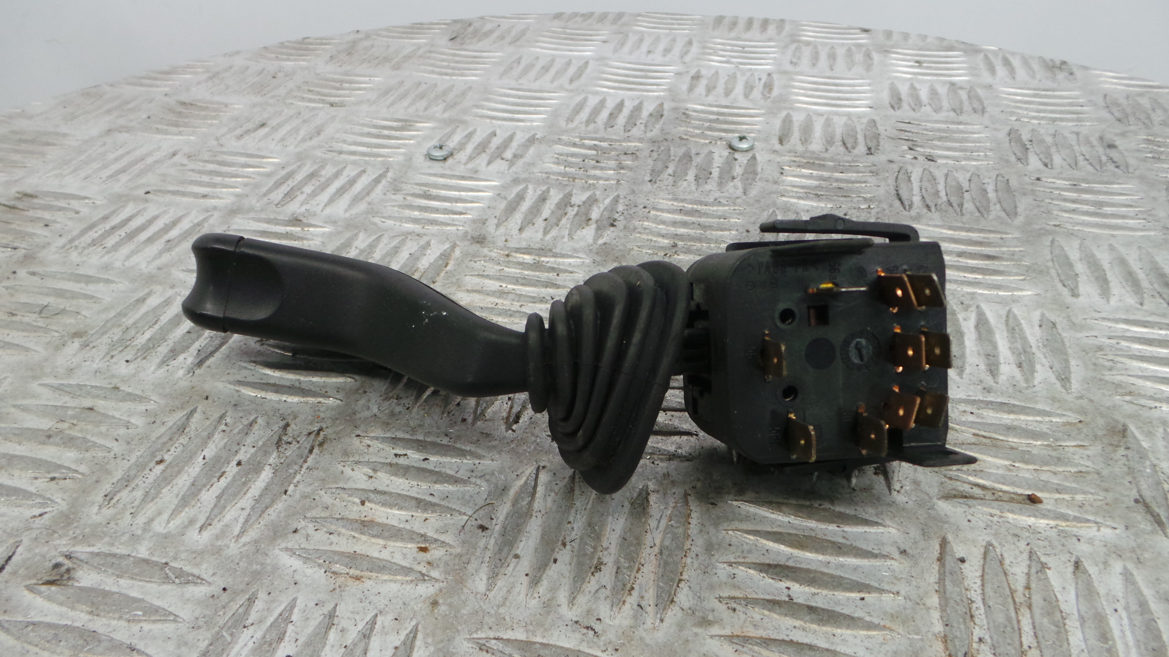 Manete / Comando dos Piscas 90181846 - OPEL CORSA B (S93)-33628144