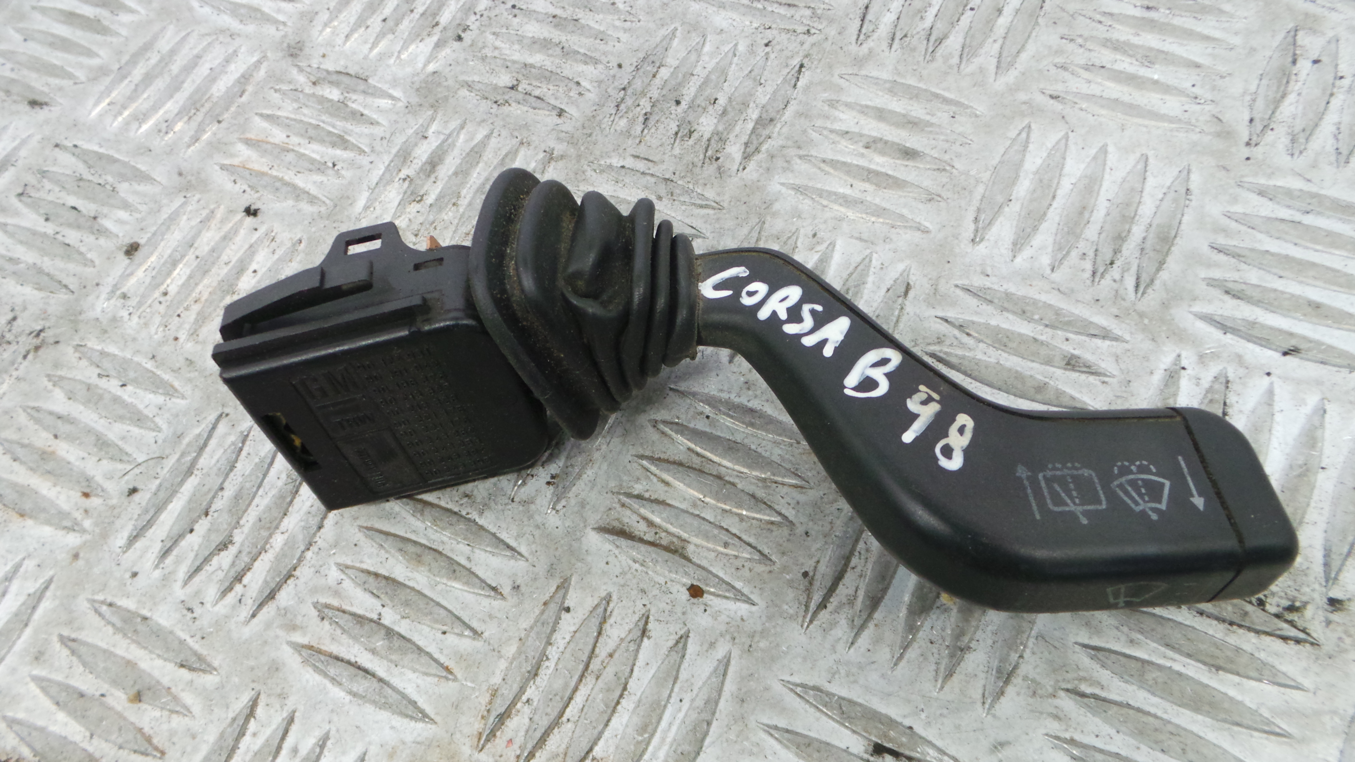 Comando de Limpa Para Brisas 90124931 - OPEL CORSA B (S93)-33628151