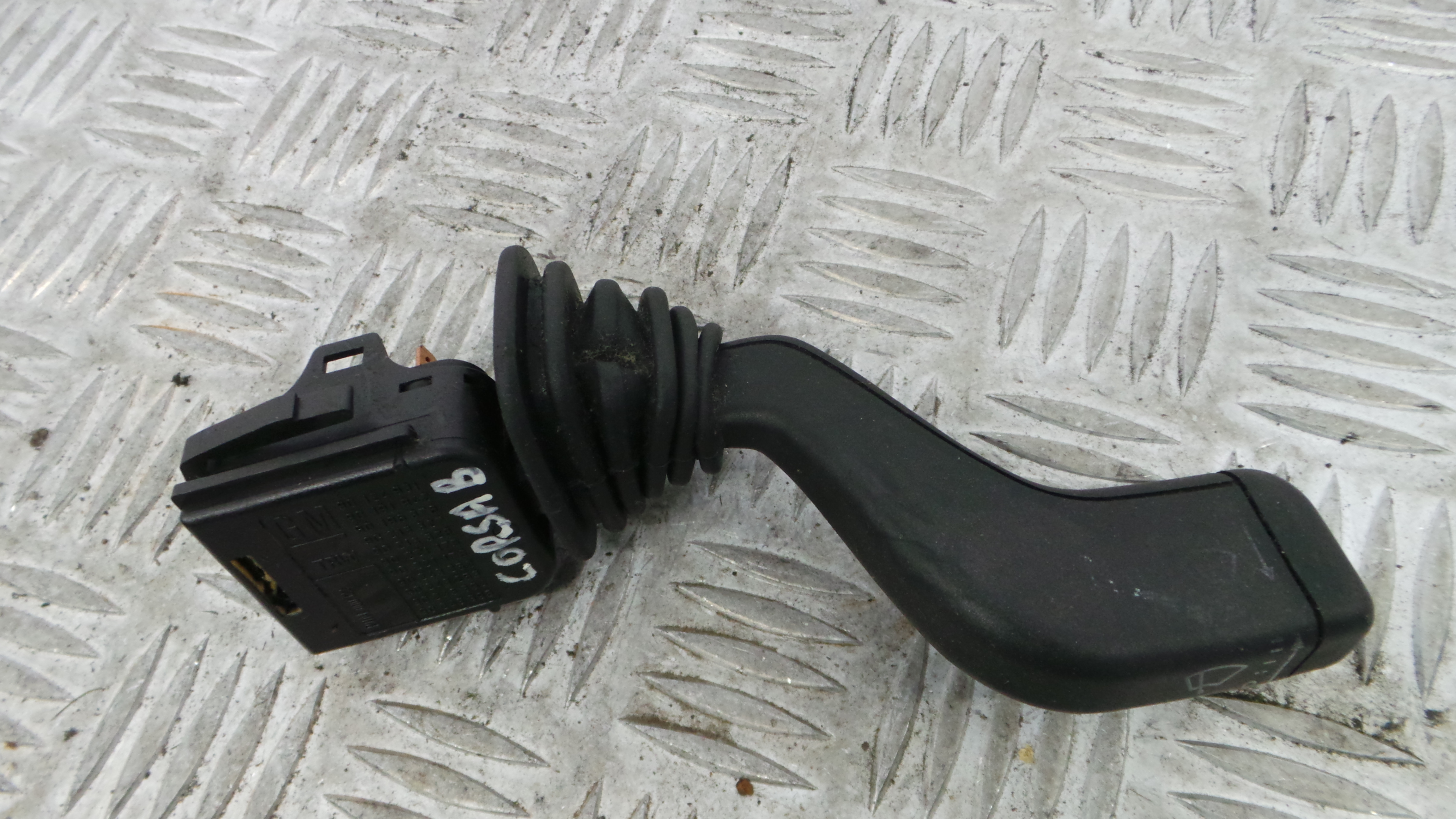 Comando de Limpa Para Brisas 90124931 - OPEL CORSA B (S93)-33628155