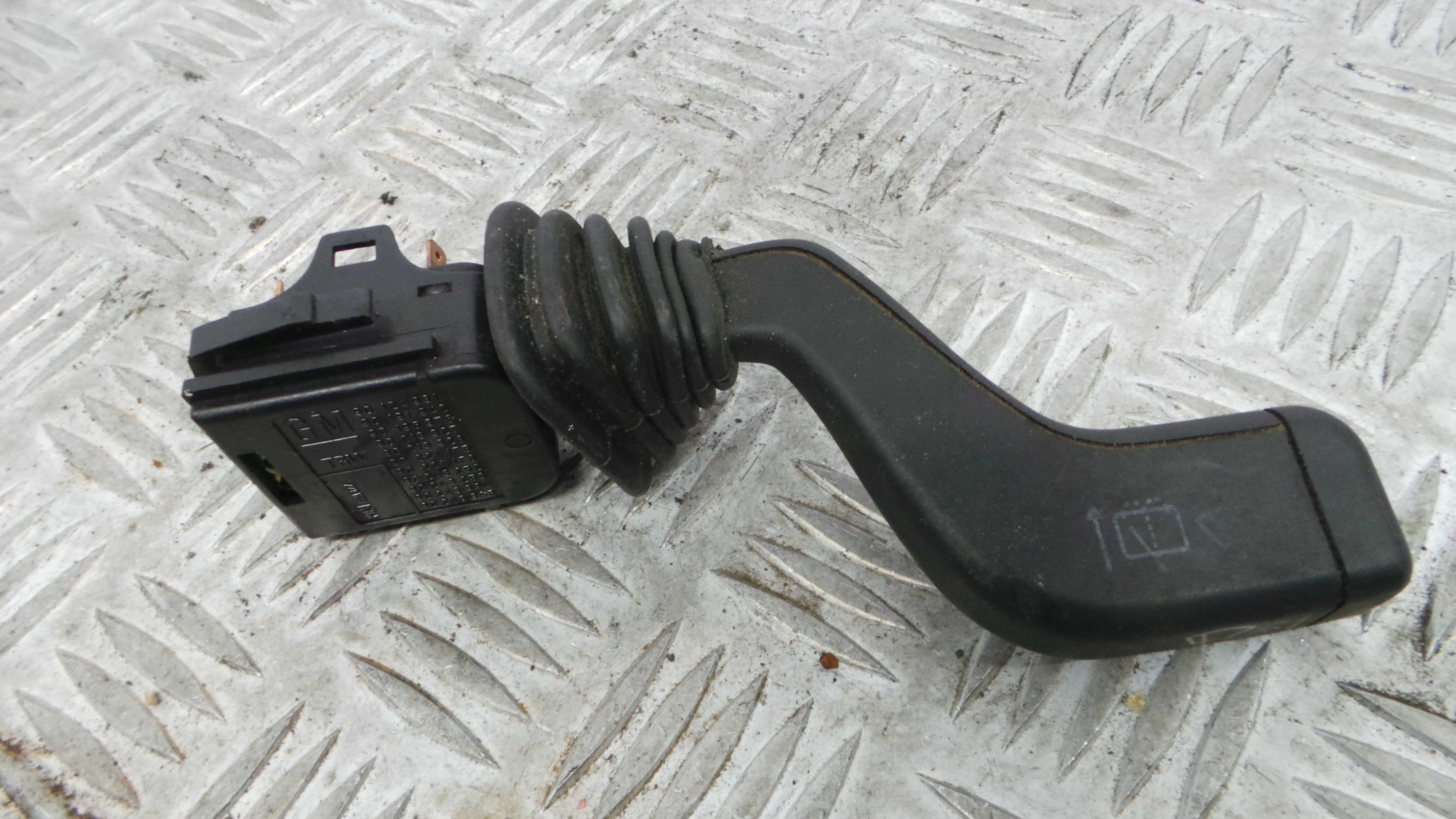 Comando de Limpa Para Brisas 90124931 - OPEL CORSA B (S93)-33628159