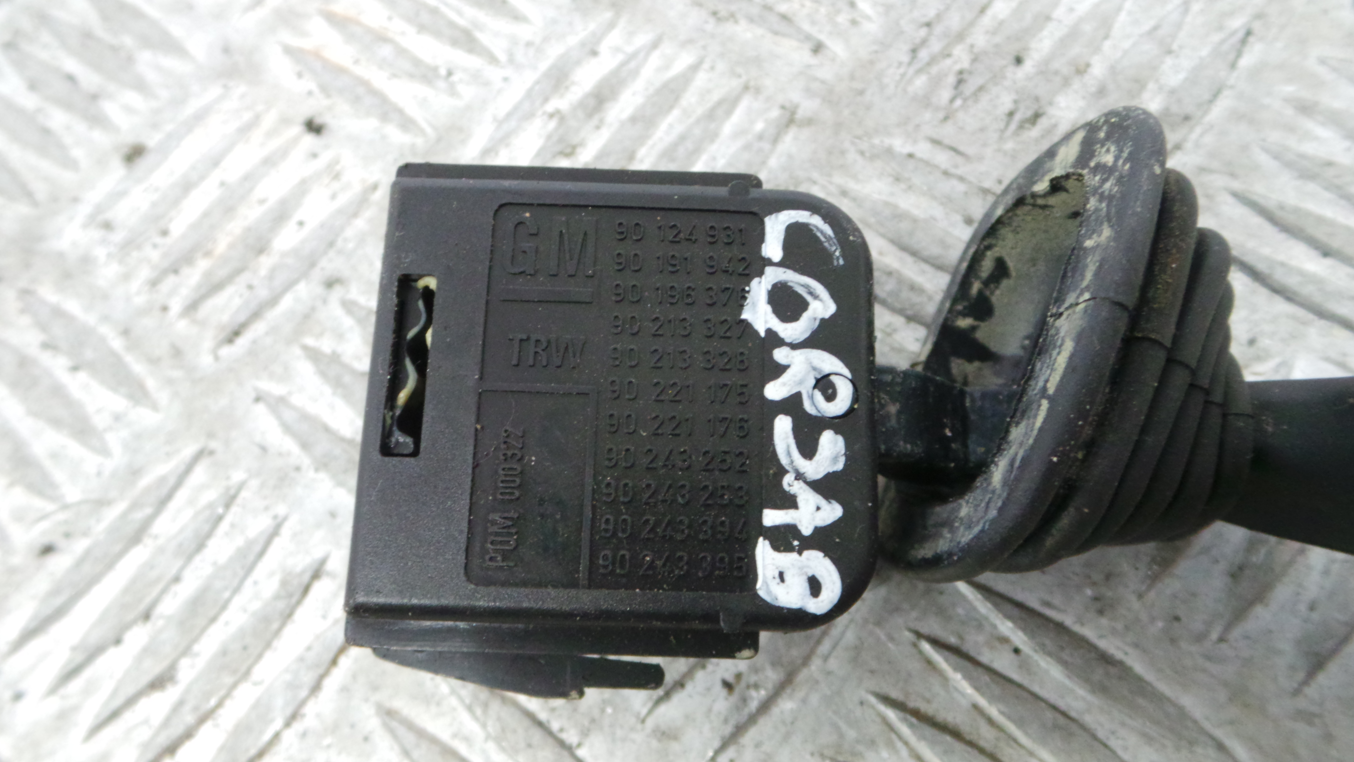 Comando de Limpa Para Brisas 90124931 - OPEL CORSA B (S93)-33628163