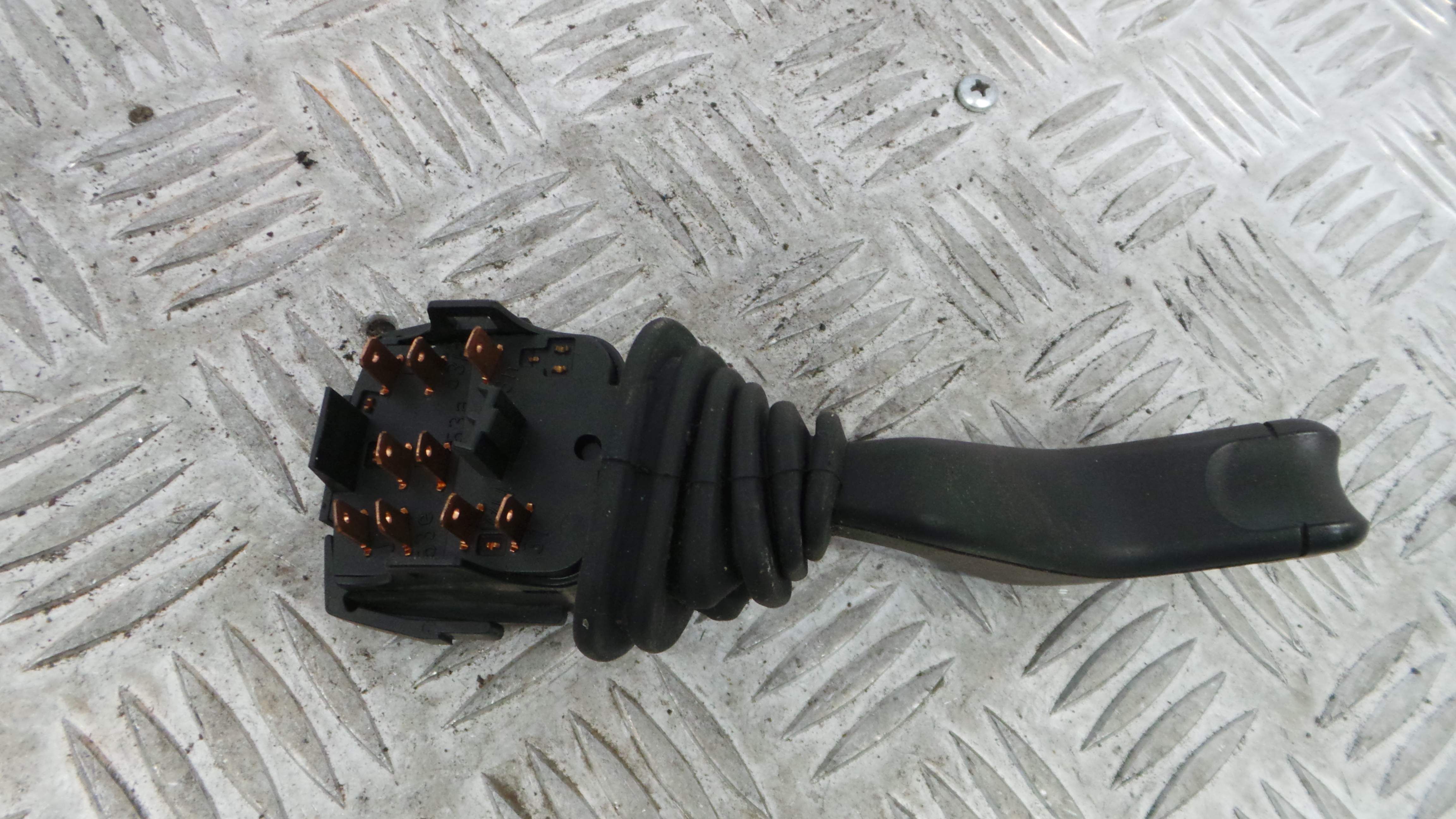 Comando de Limpa Para Brisas 90124931 - OPEL CORSA B (S93)-33628172