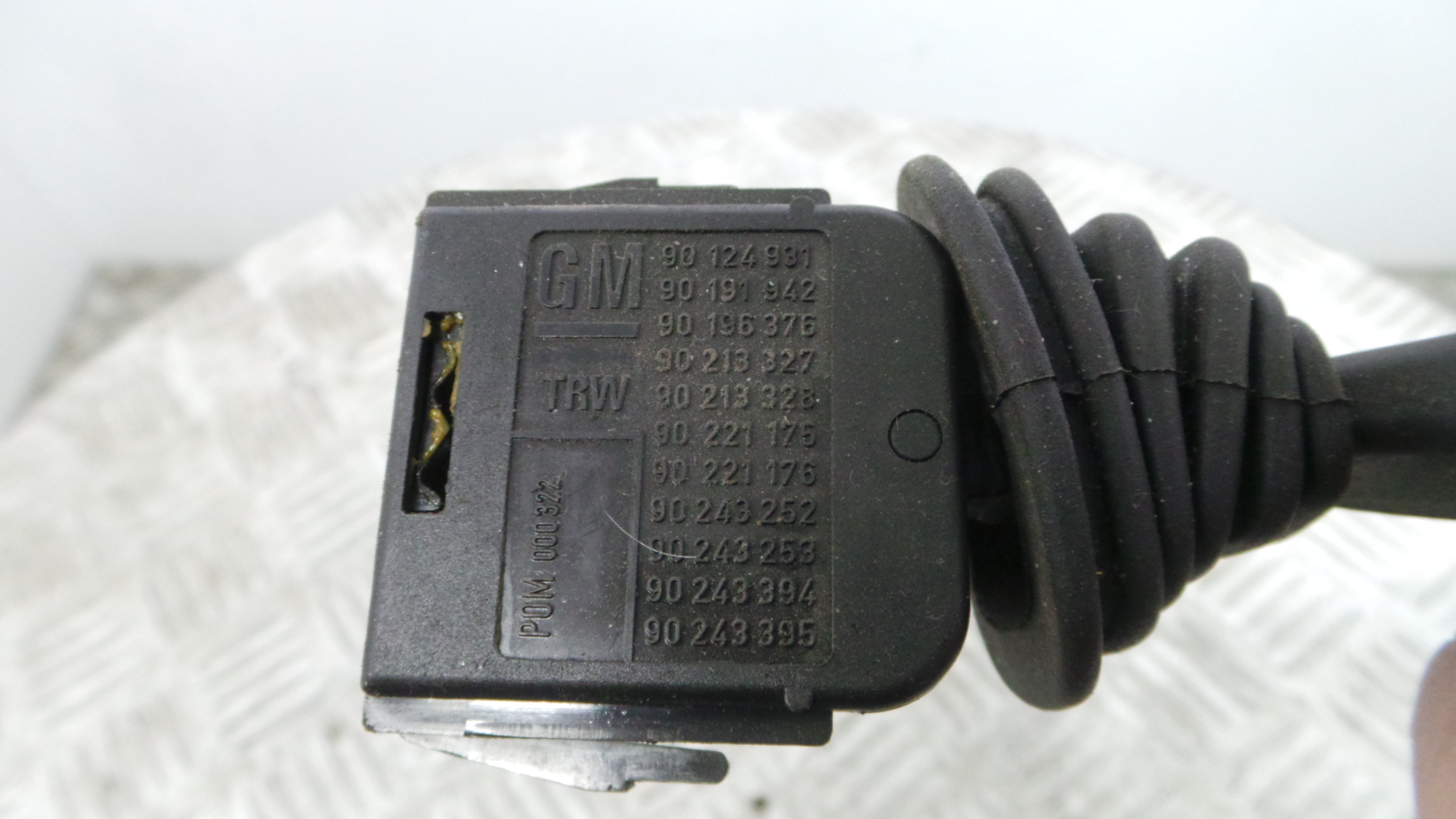 Comando de Limpa Para Brisas 90124931 - OPEL CORSA B (S93)-33628172