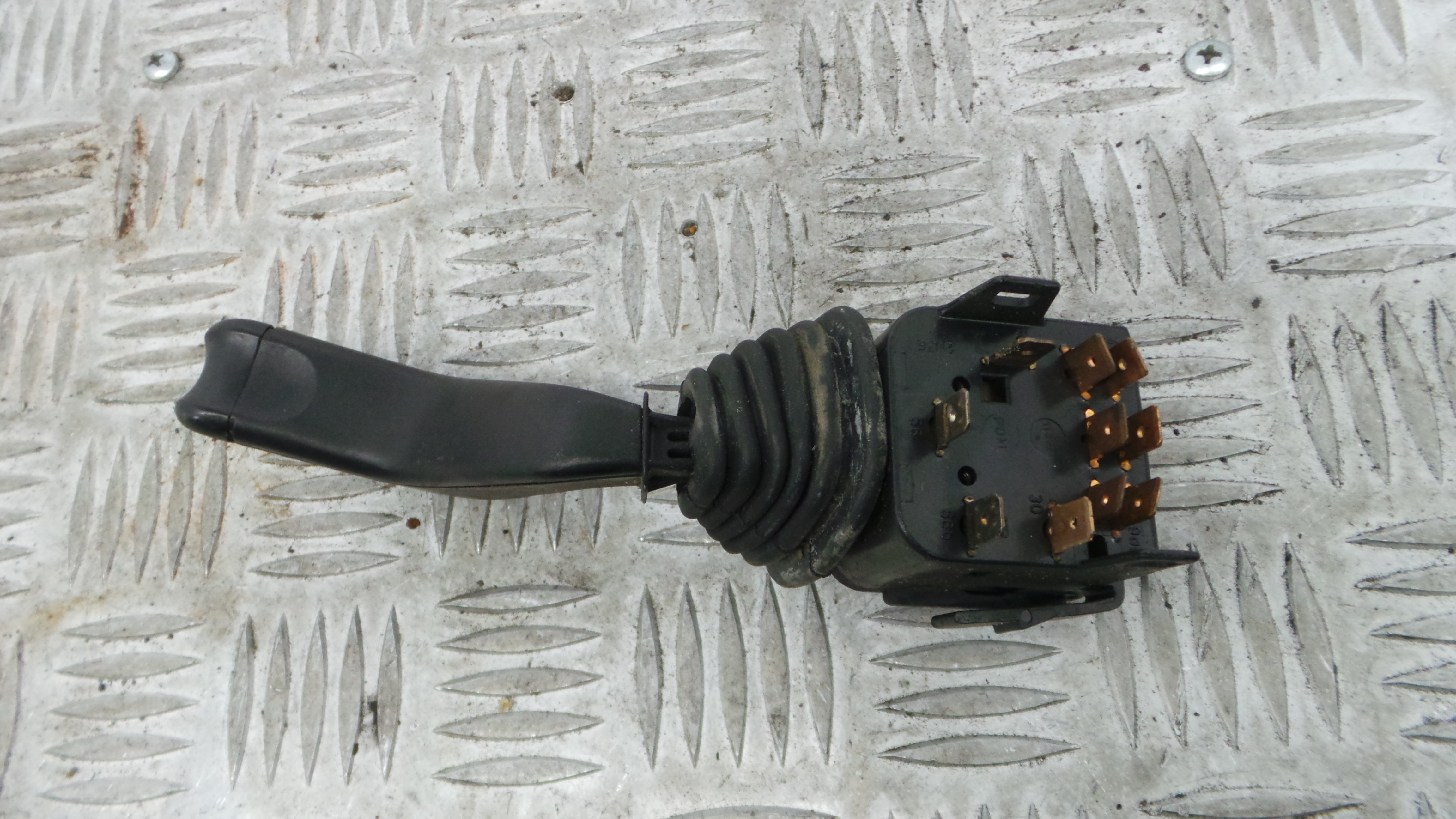 Manete / Comando dos Piscas 90221174 - OPEL CORSA B (S93)-33628293