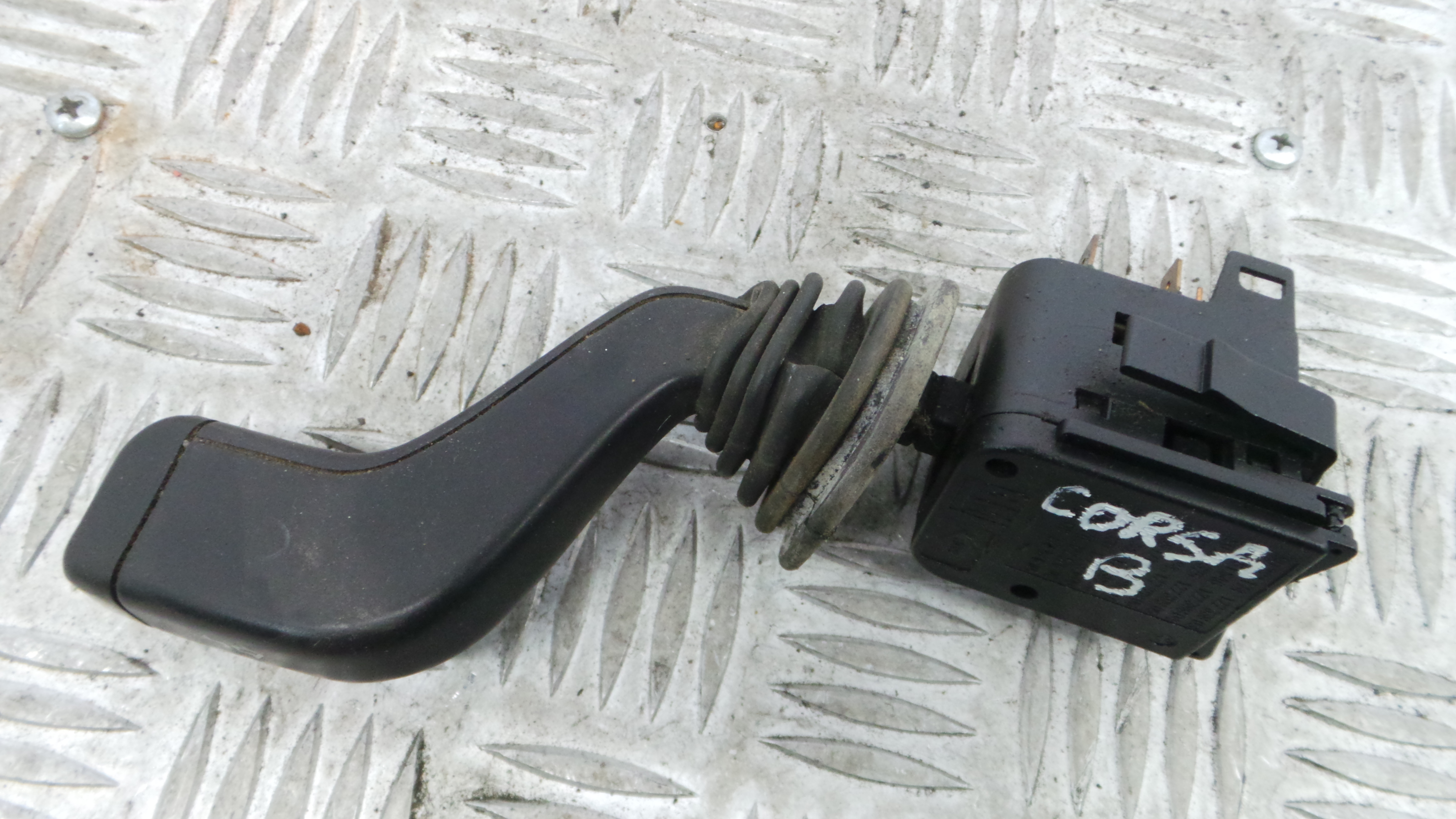 Manete / Comando dos Piscas 90221174 - OPEL CORSA B (S93)-33628303