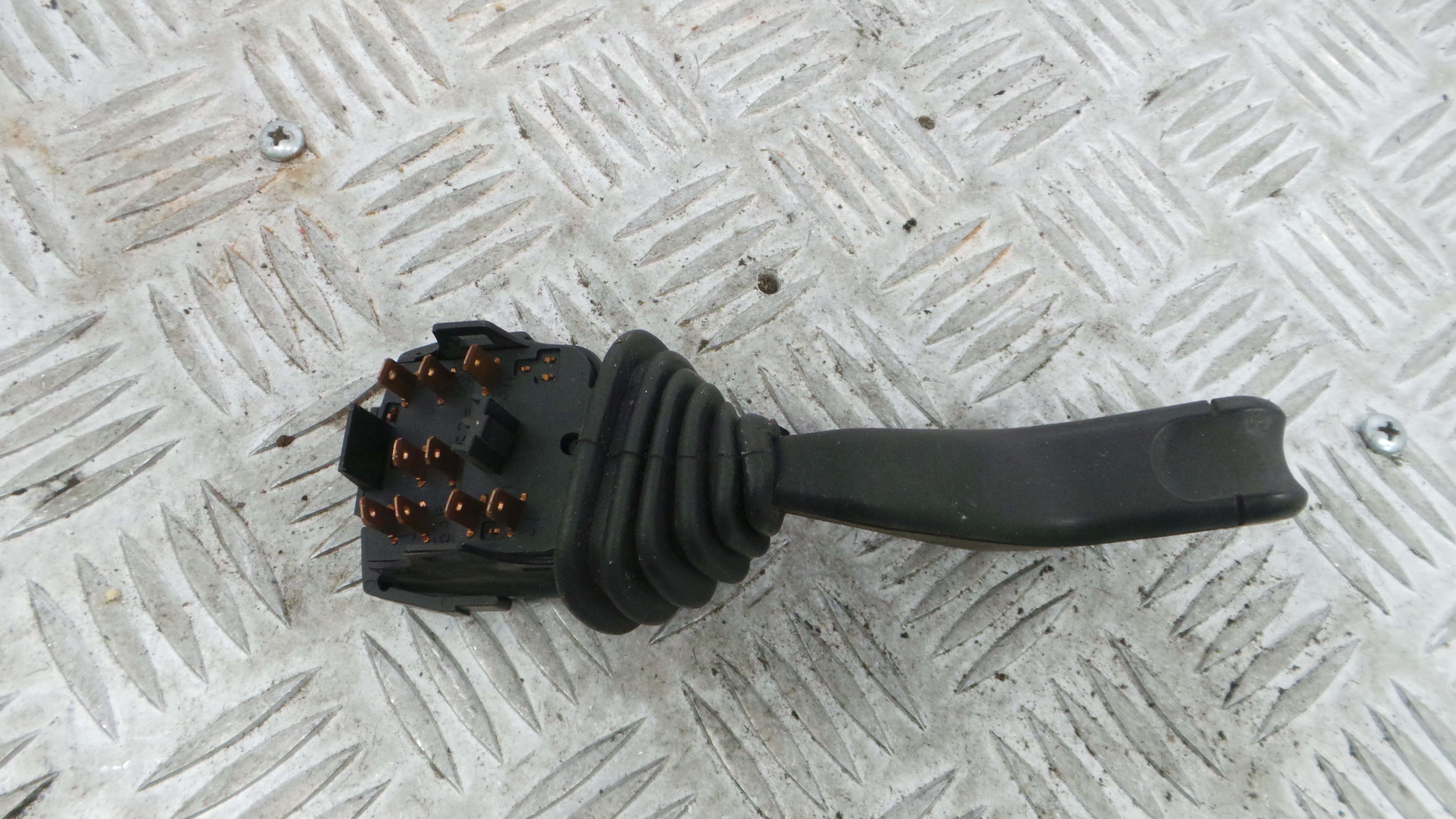 Comando de Limpa Para Brisas 90124931 - OPEL CORSA B (S93)-33628327