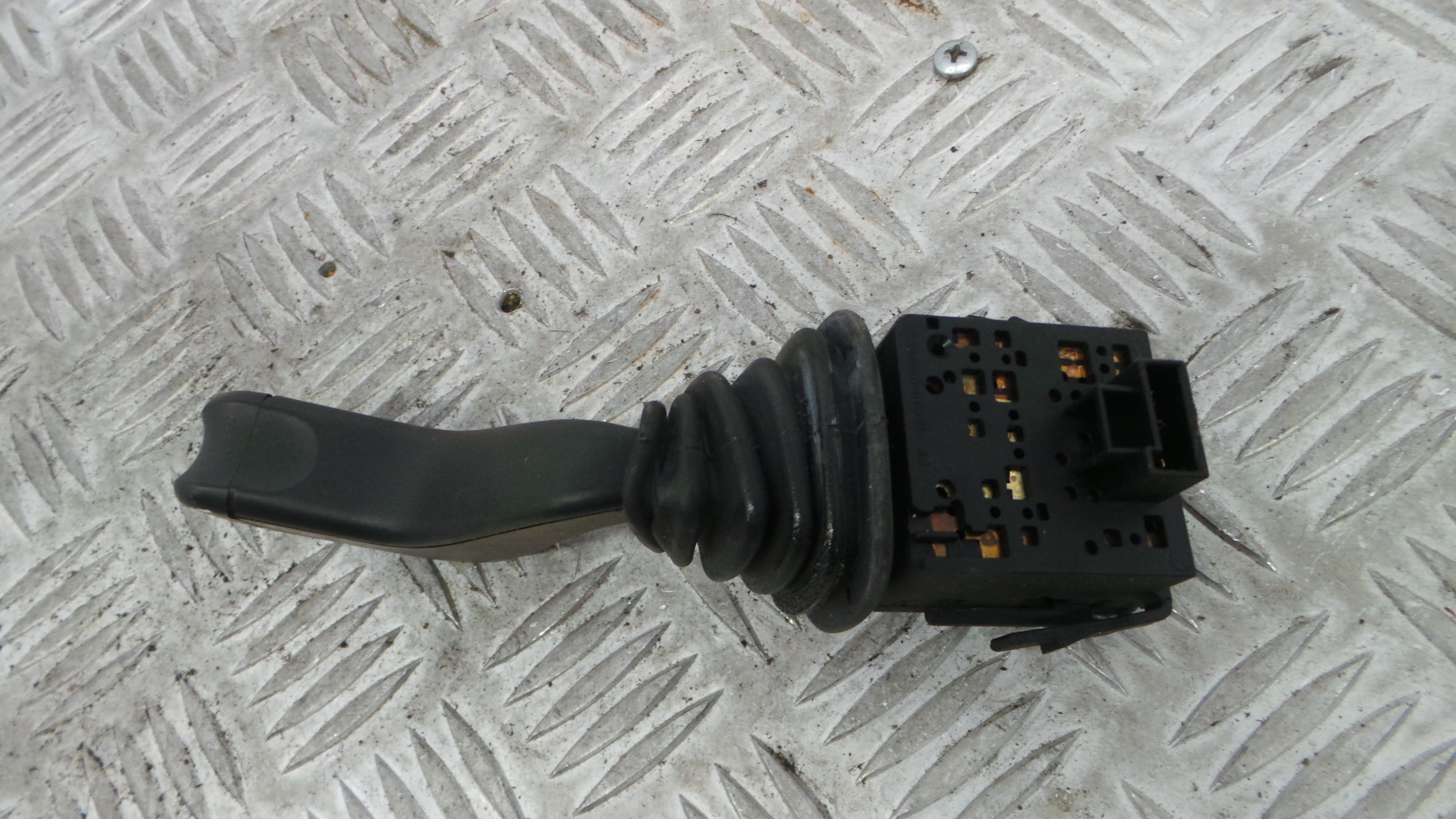 Manete / Comando dos Piscas 09185413 - OPEL CORSA C (X01)-33628483