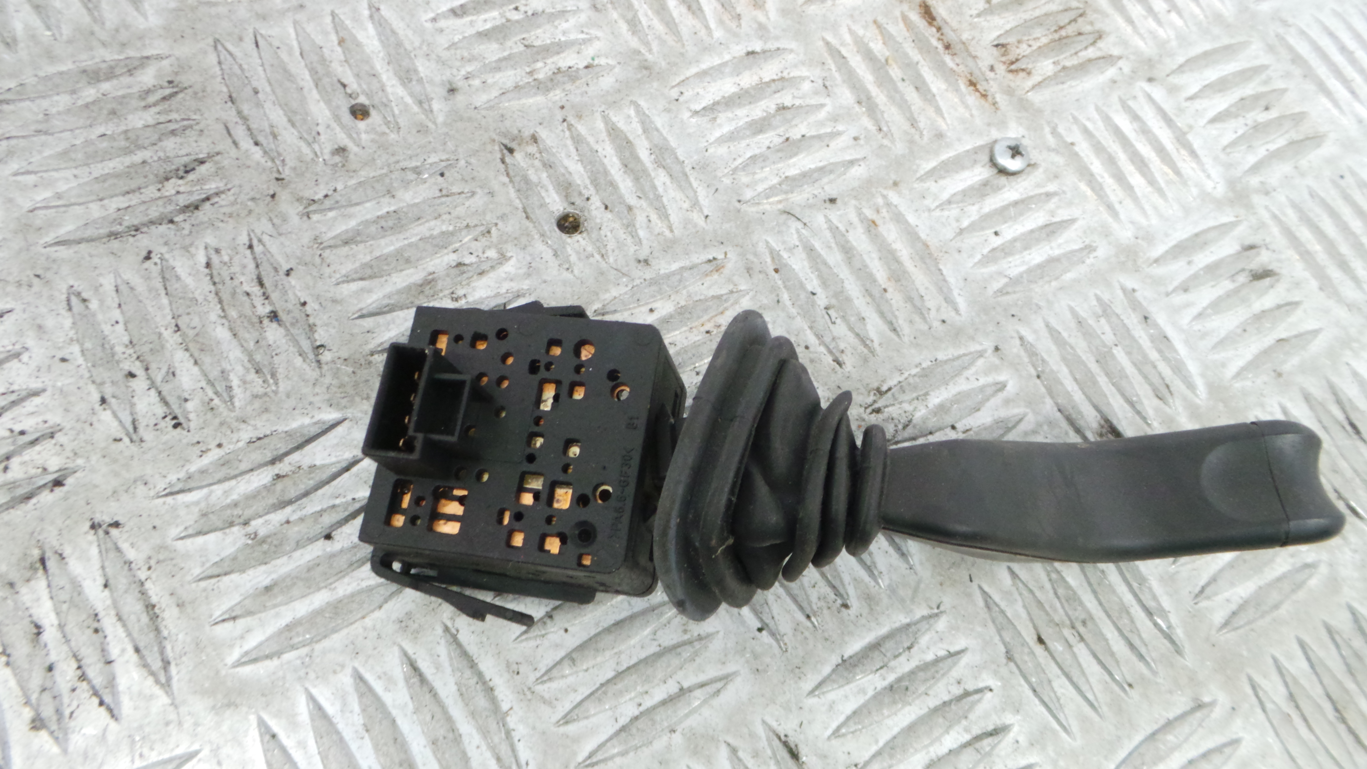 Comando de Limpa Para Brisas 09185413 - OPEL CORSA C (X01)-33628534