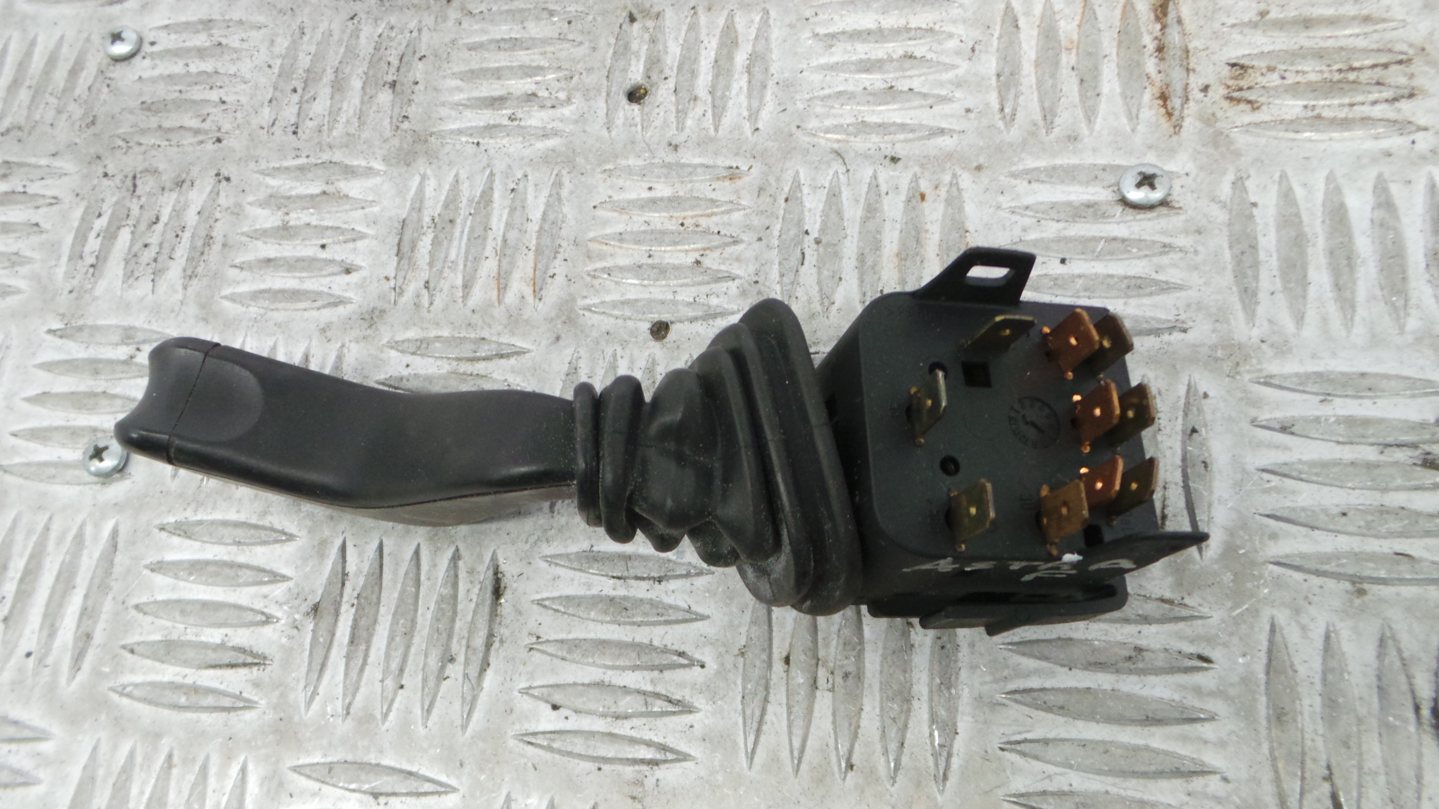 Manete / Comando dos Piscas 90221174 - OPEL ASTRA F Hatchback (T92)-33628605