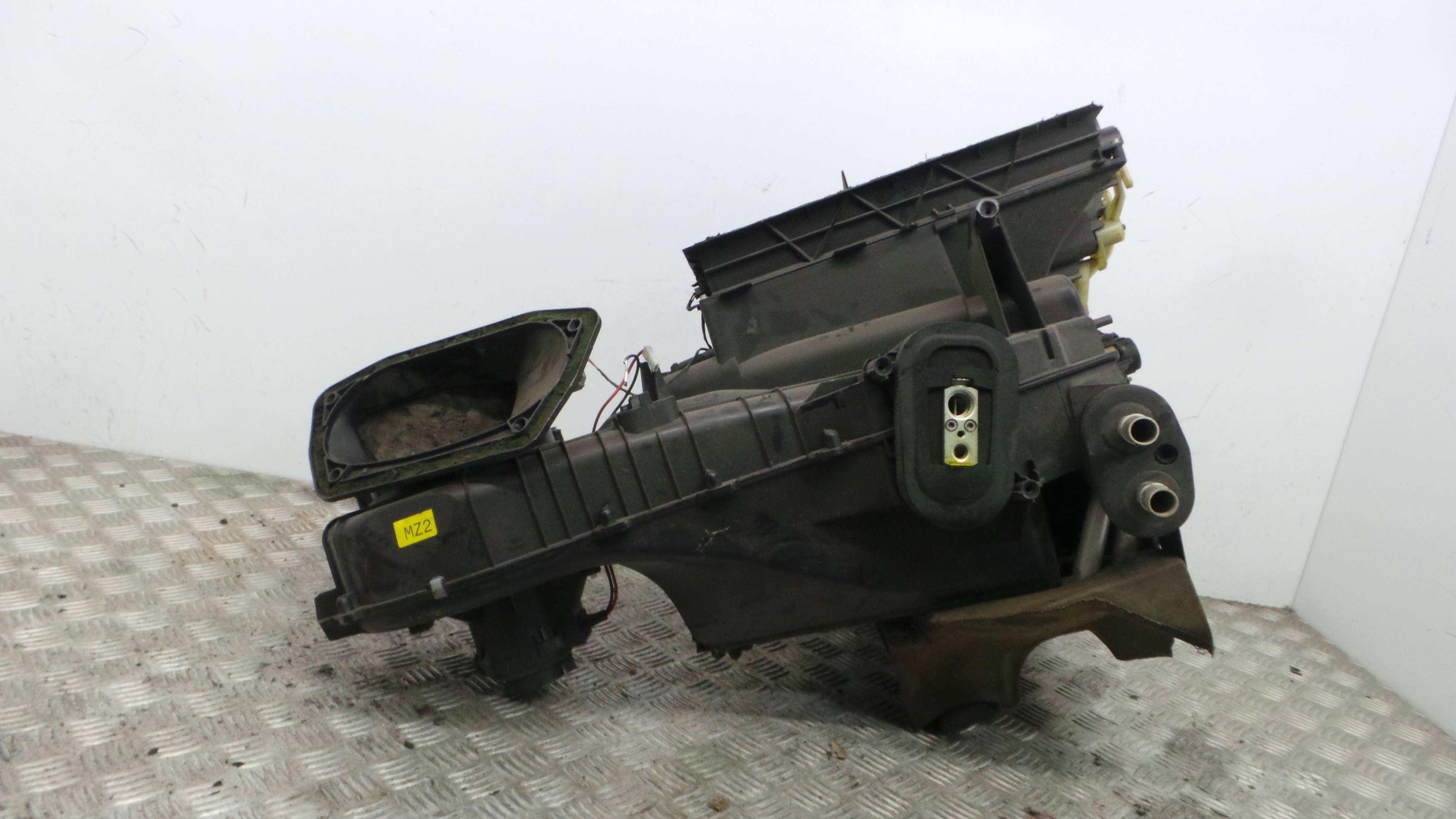 Caixa da Chauffage / Caixa da Sofagem 13227511 - OPEL ASTRA H (A04)-33628724