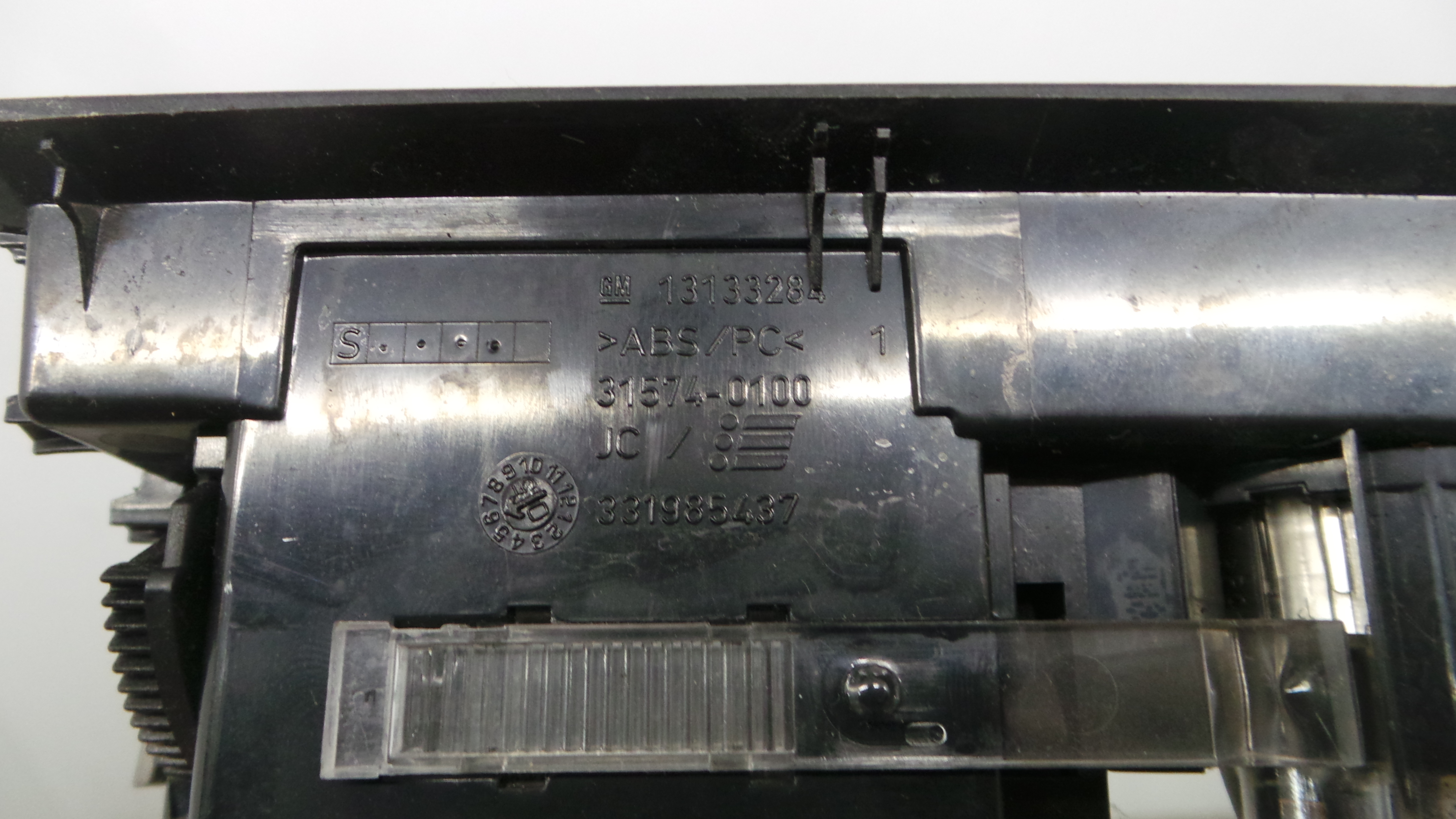 Cinzeiro 13133284 - OPEL ASTRA H (A04)-33628778