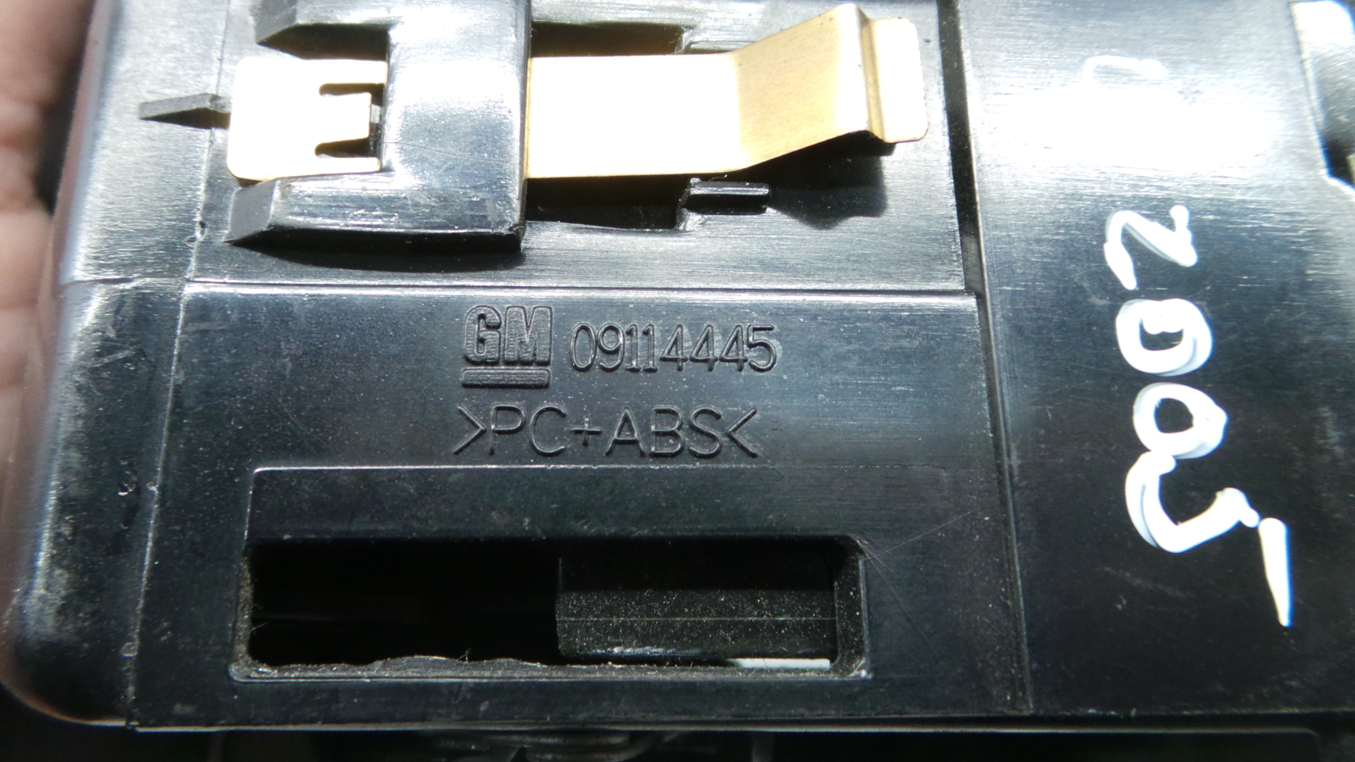 Cinzeiro 09114445 - OPEL CORSA C (X01)-33628789