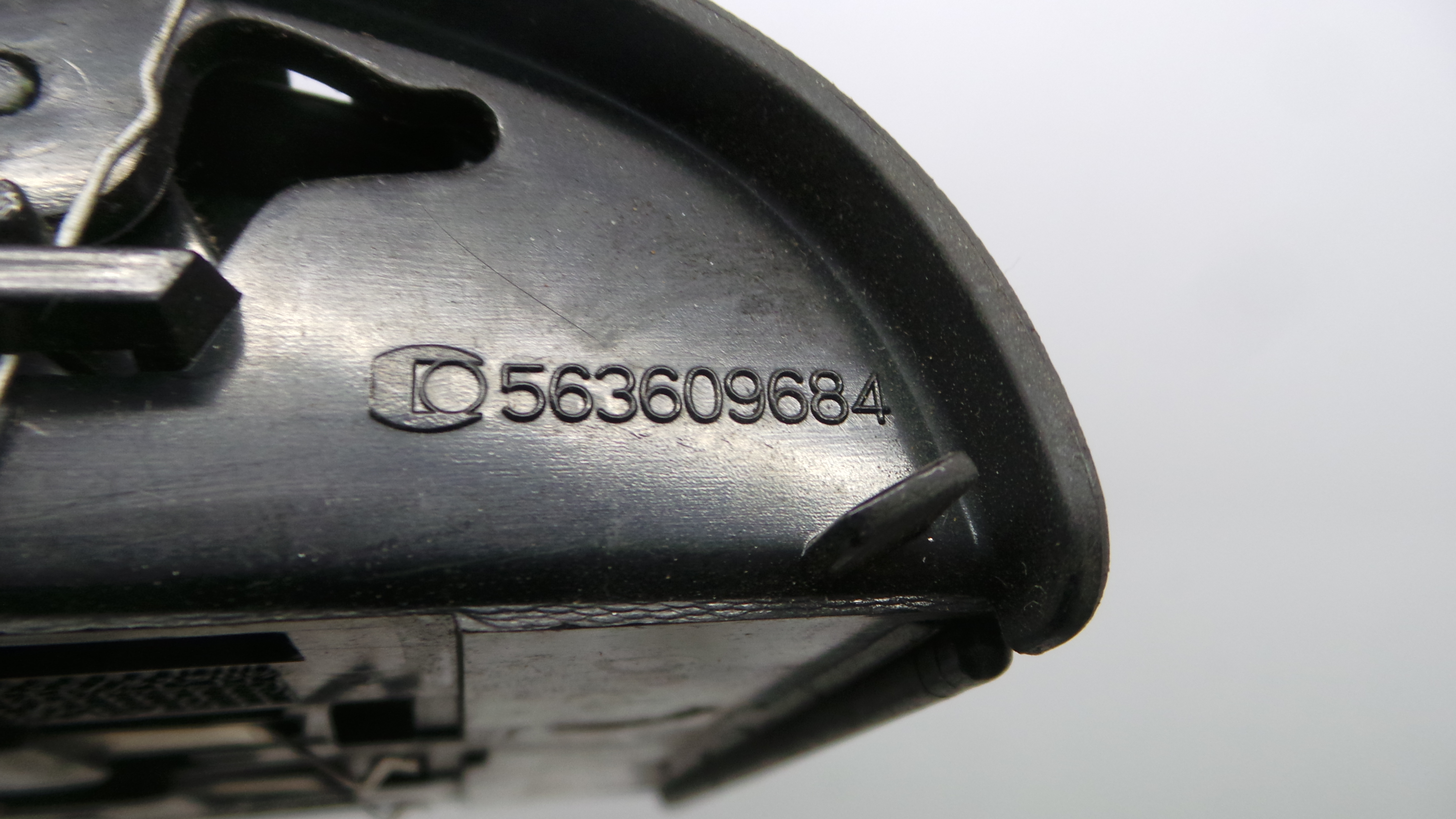 Cinzeiro 09114445 - OPEL CORSA C (X01)-33628789