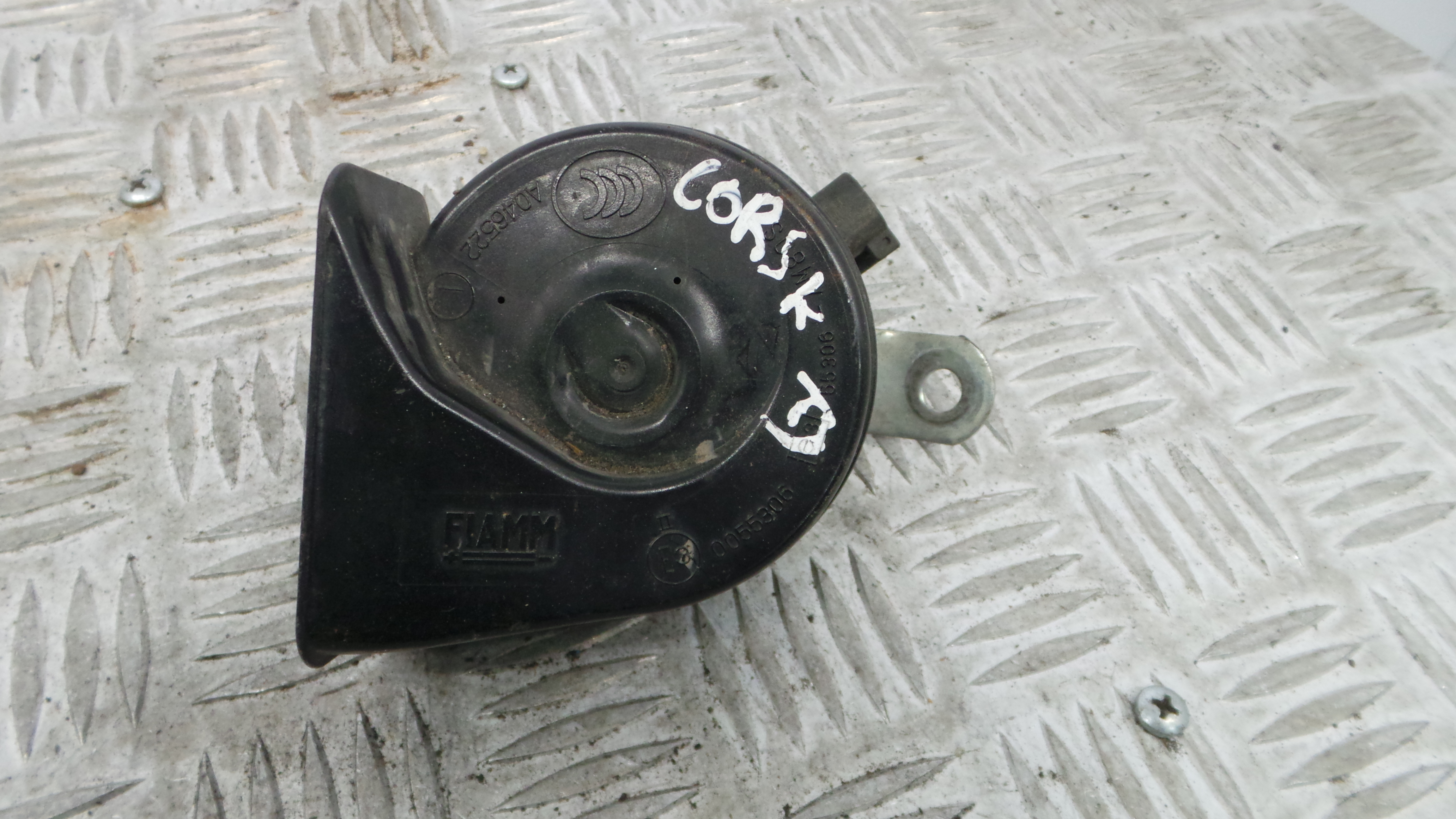 Buzina 0055306 - OPEL CORSA D (S07)-33629598 Buzina 0055306 - OPEL CORSA D (S07)-33629598