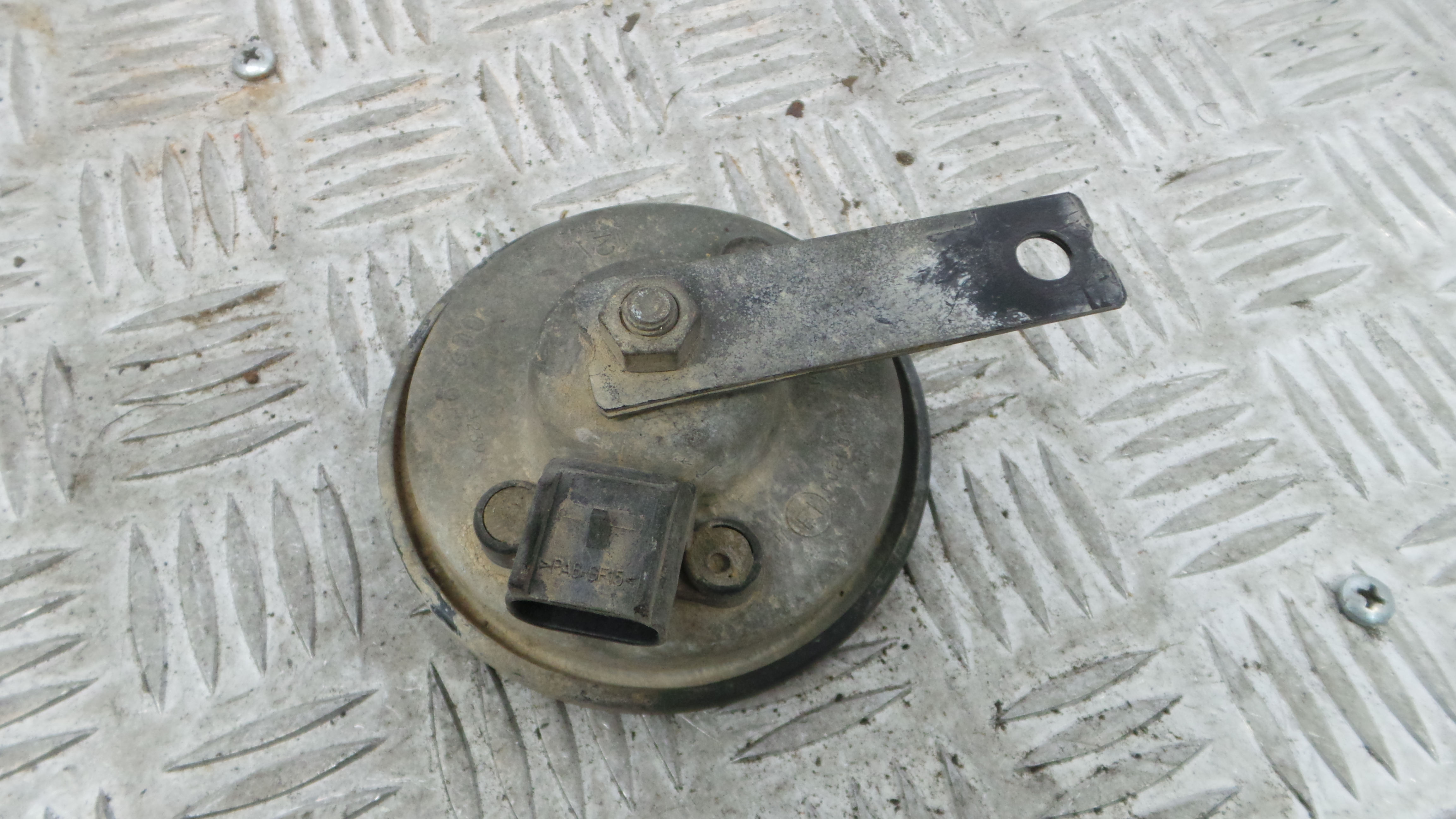 Buzina A428657625 - OPEL CORSA C (X01)-33629601