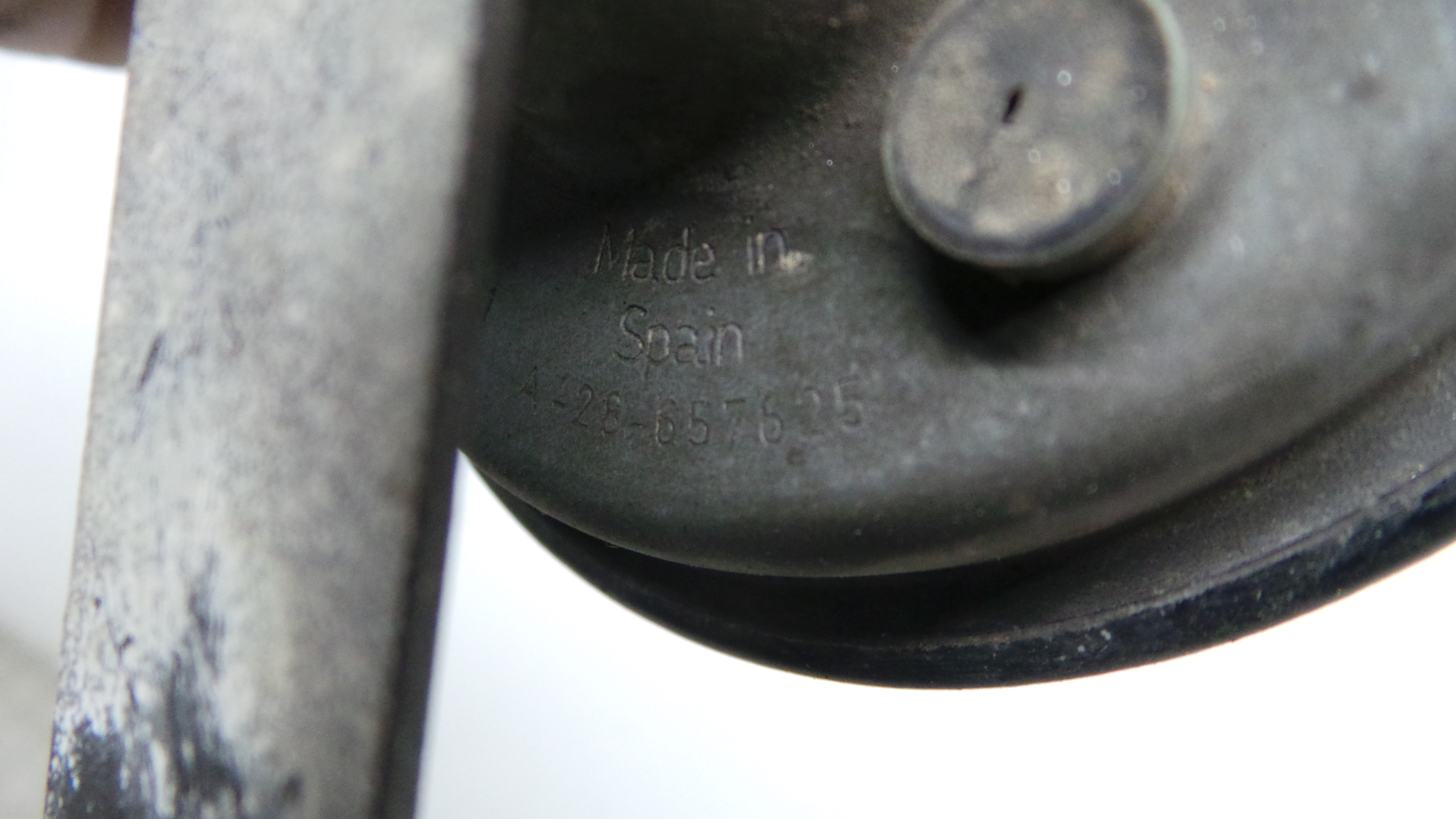 Buzina A428657625 - OPEL CORSA C (X01)-33629601