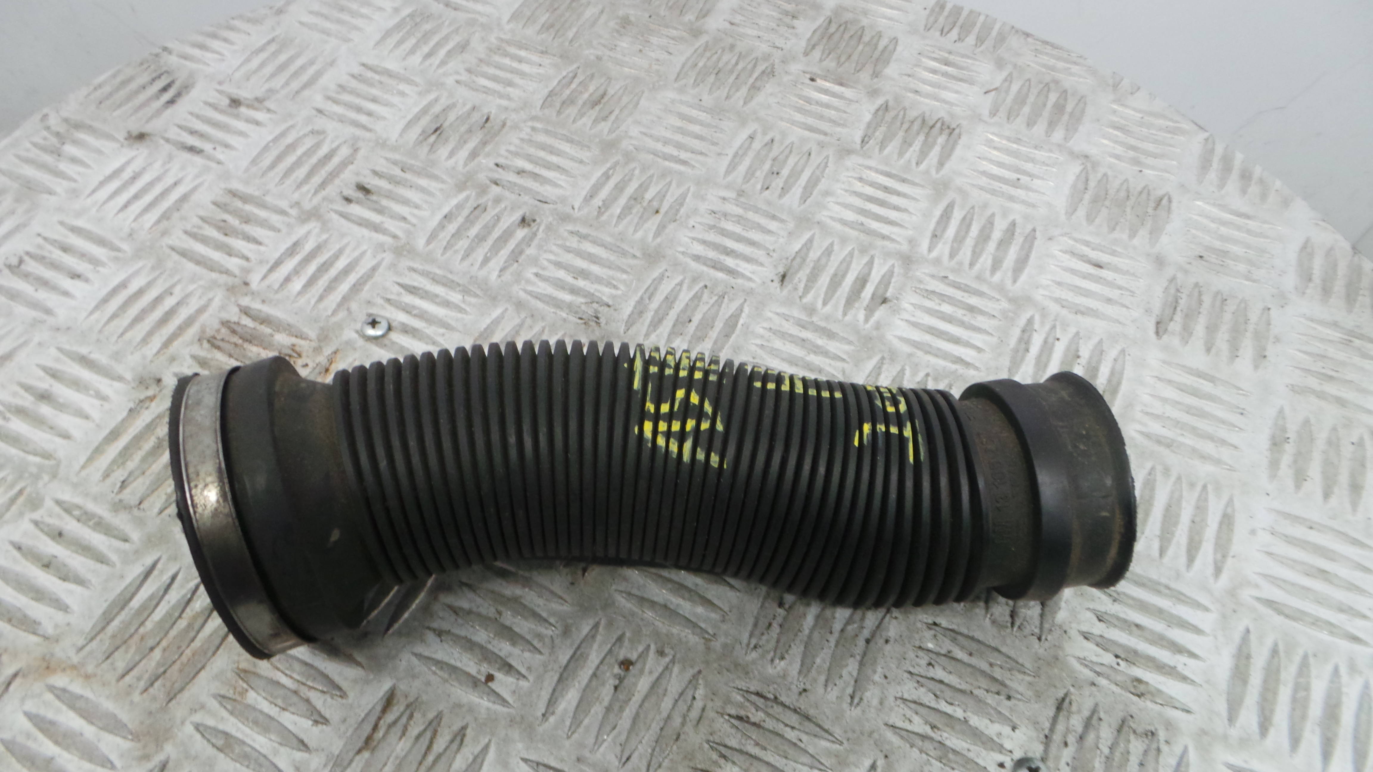 Tubo Caixa Filtro Ar 13105267 - OPEL ASTRA H (A04)-33629706