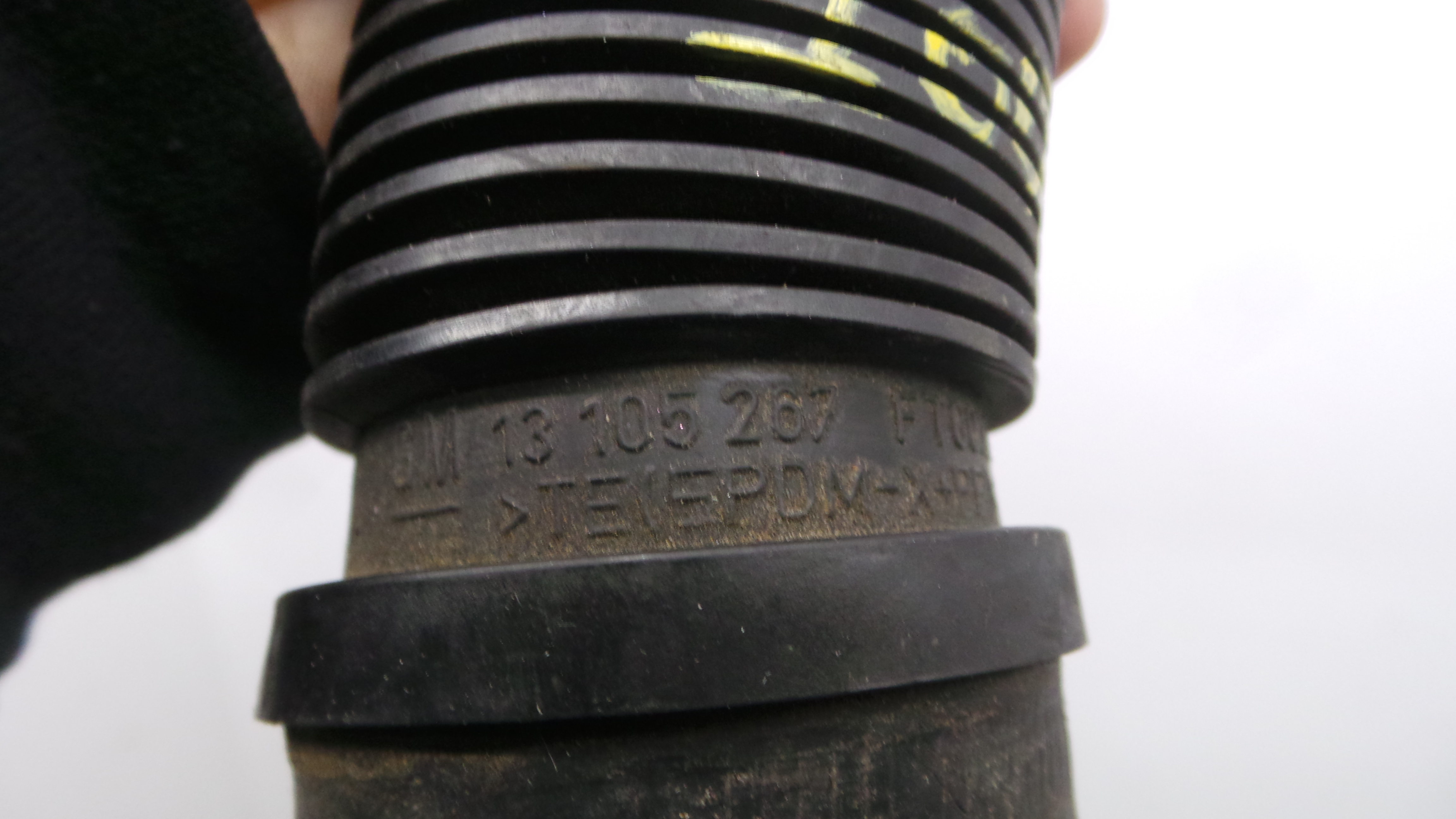 Tubo Caixa Filtro Ar 13105267 - OPEL ASTRA H (A04)-33629706