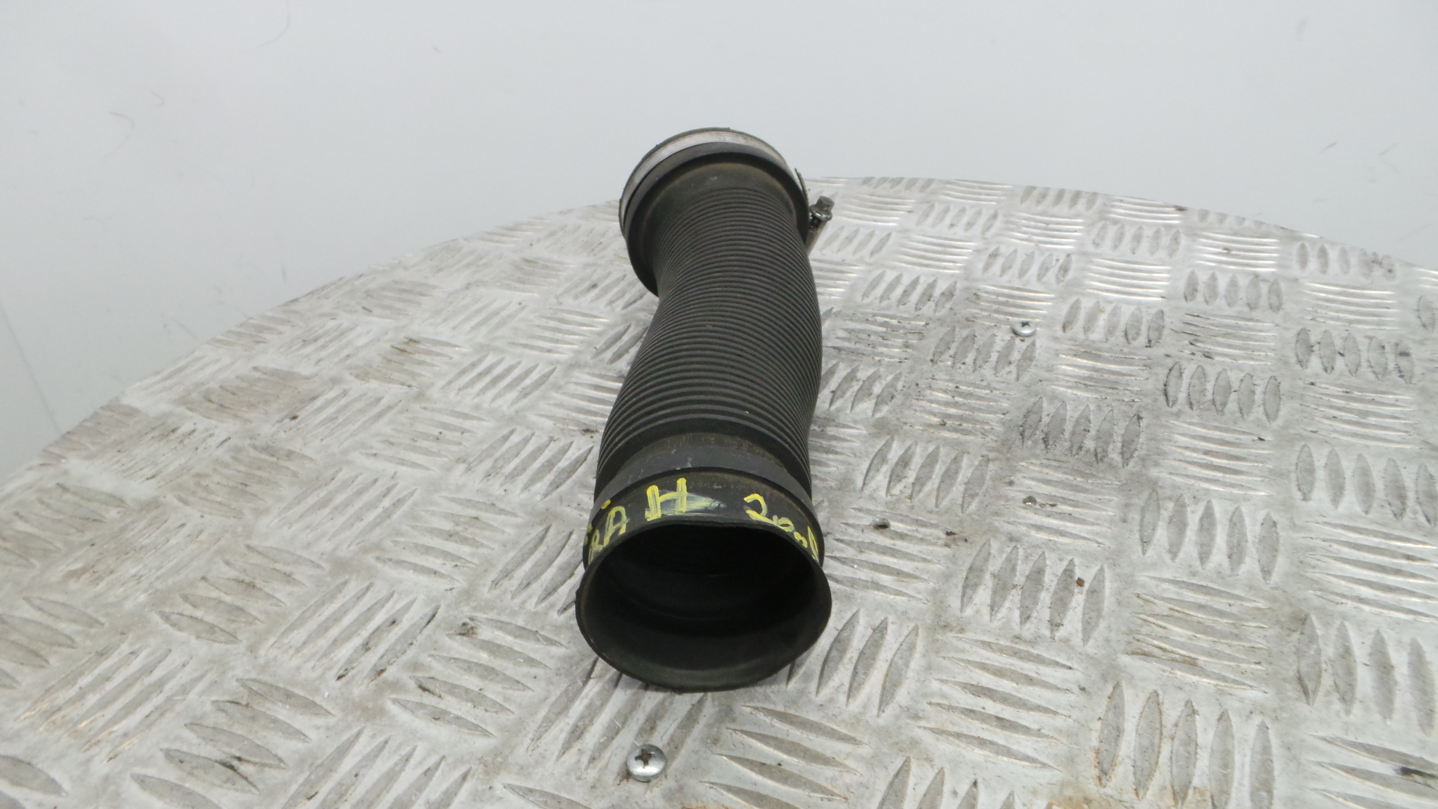 Tubo Caixa Filtro Ar 13105267 - OPEL ASTRA H (A04)-33629836