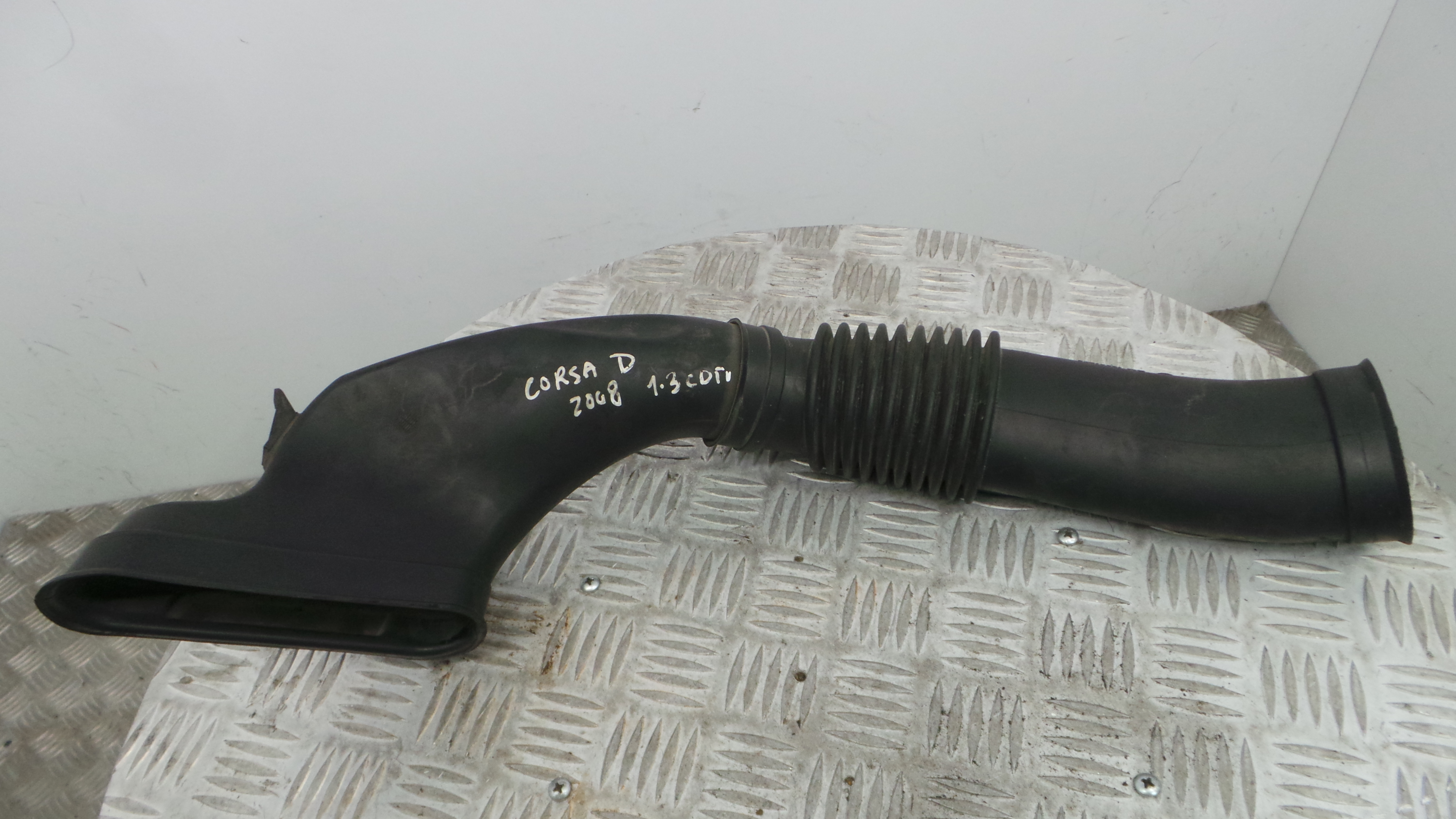 Tubo Caixa Filtro Ar 13241648 - OPEL CORSA D (S07)-33629852