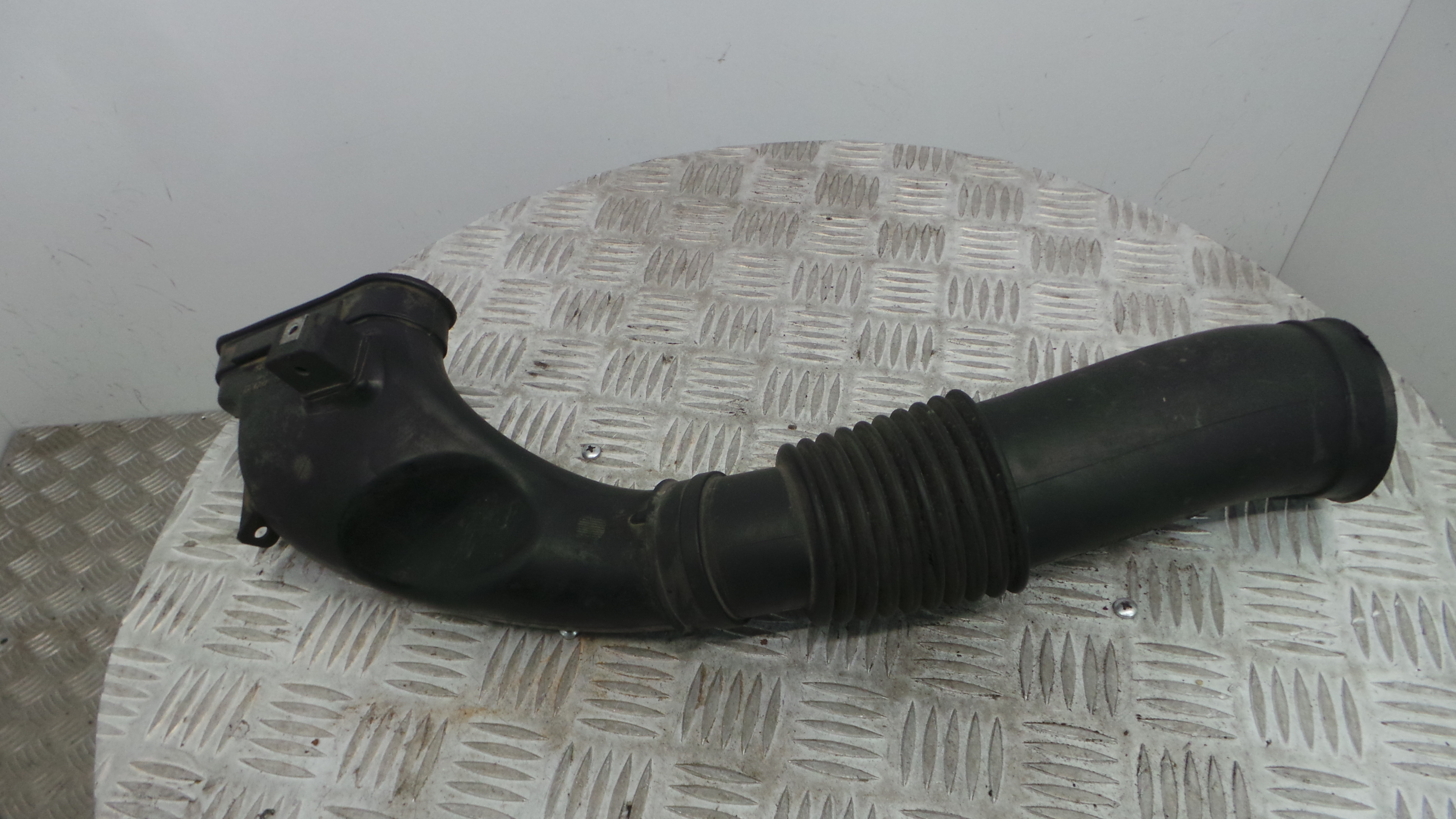 Tubo Caixa Filtro Ar 13241648 - OPEL CORSA D (S07)-33629852