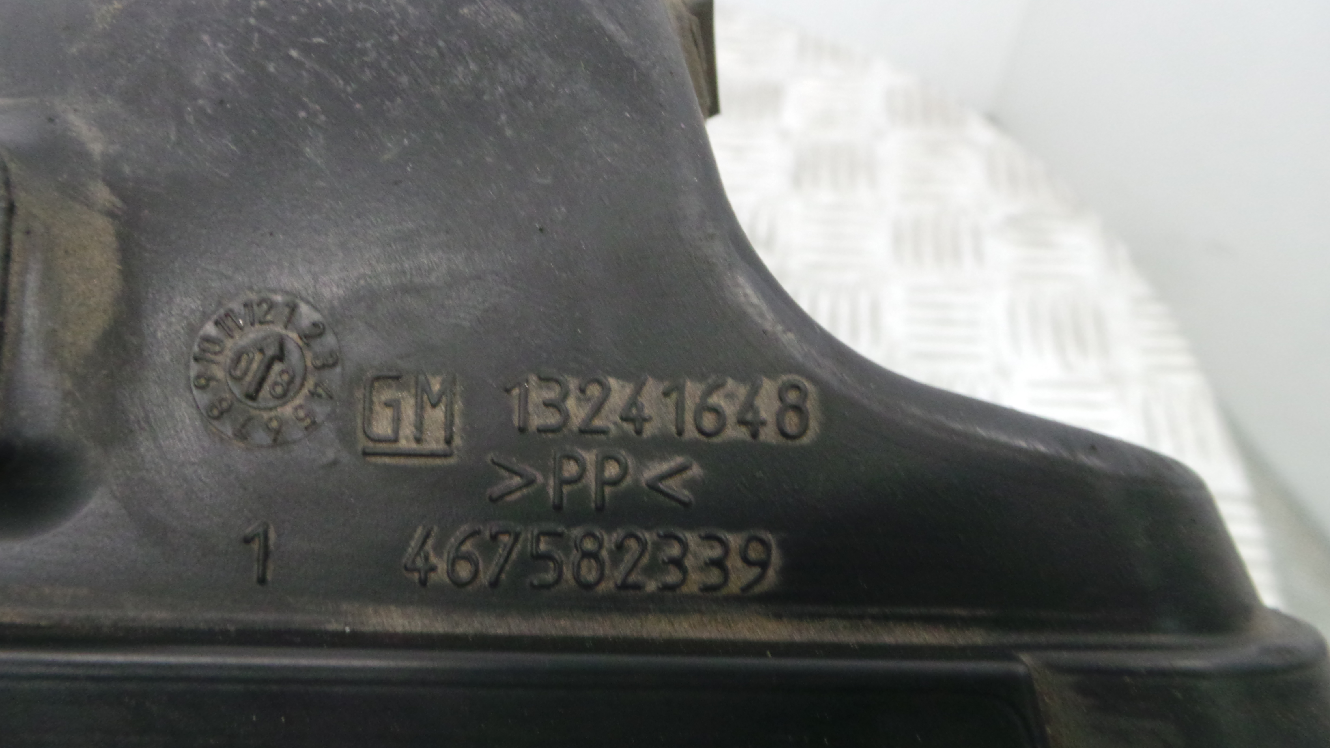 Tubo Caixa Filtro Ar 13241648 - OPEL CORSA D (S07)-33629852