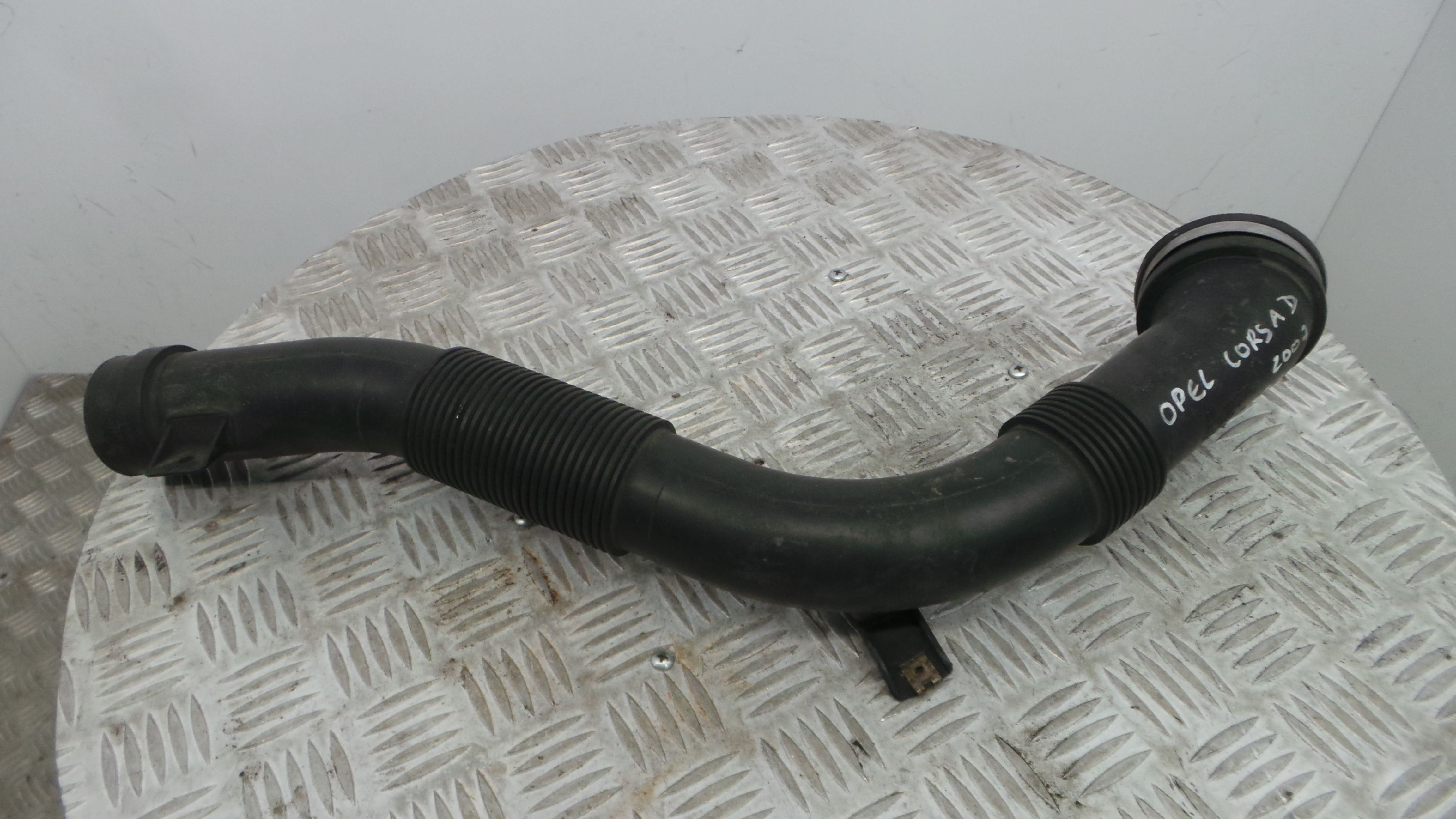 Tubo Caixa Filtro Ar 55557413 - OPEL CORSA D (S07)-33629857