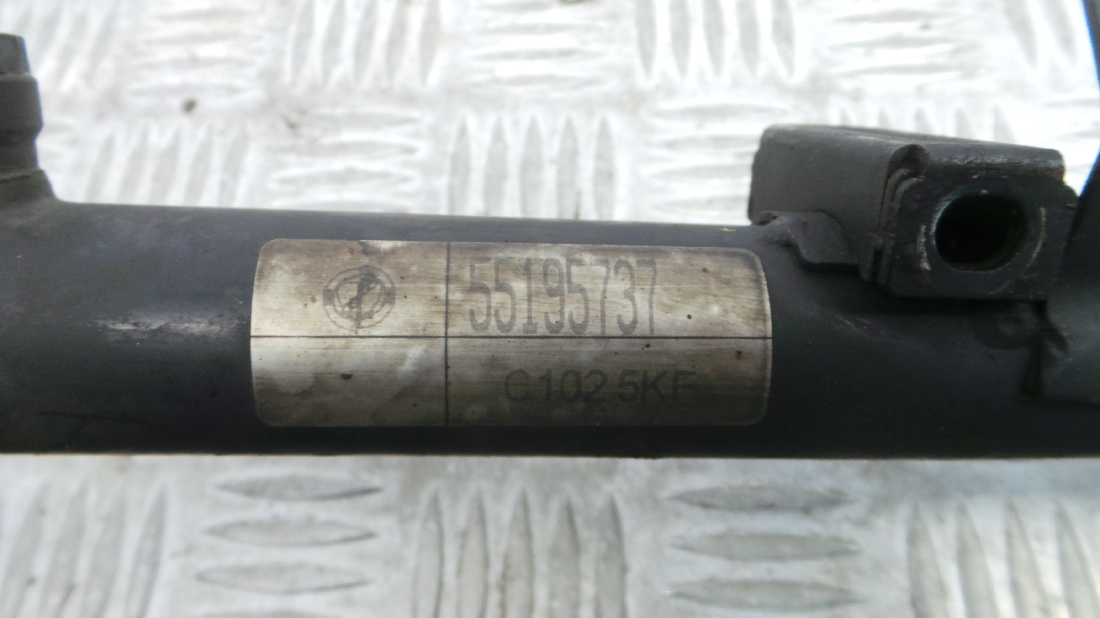 Tubo da Água 55195737 - OPEL ASTRA H (A04)-33629957