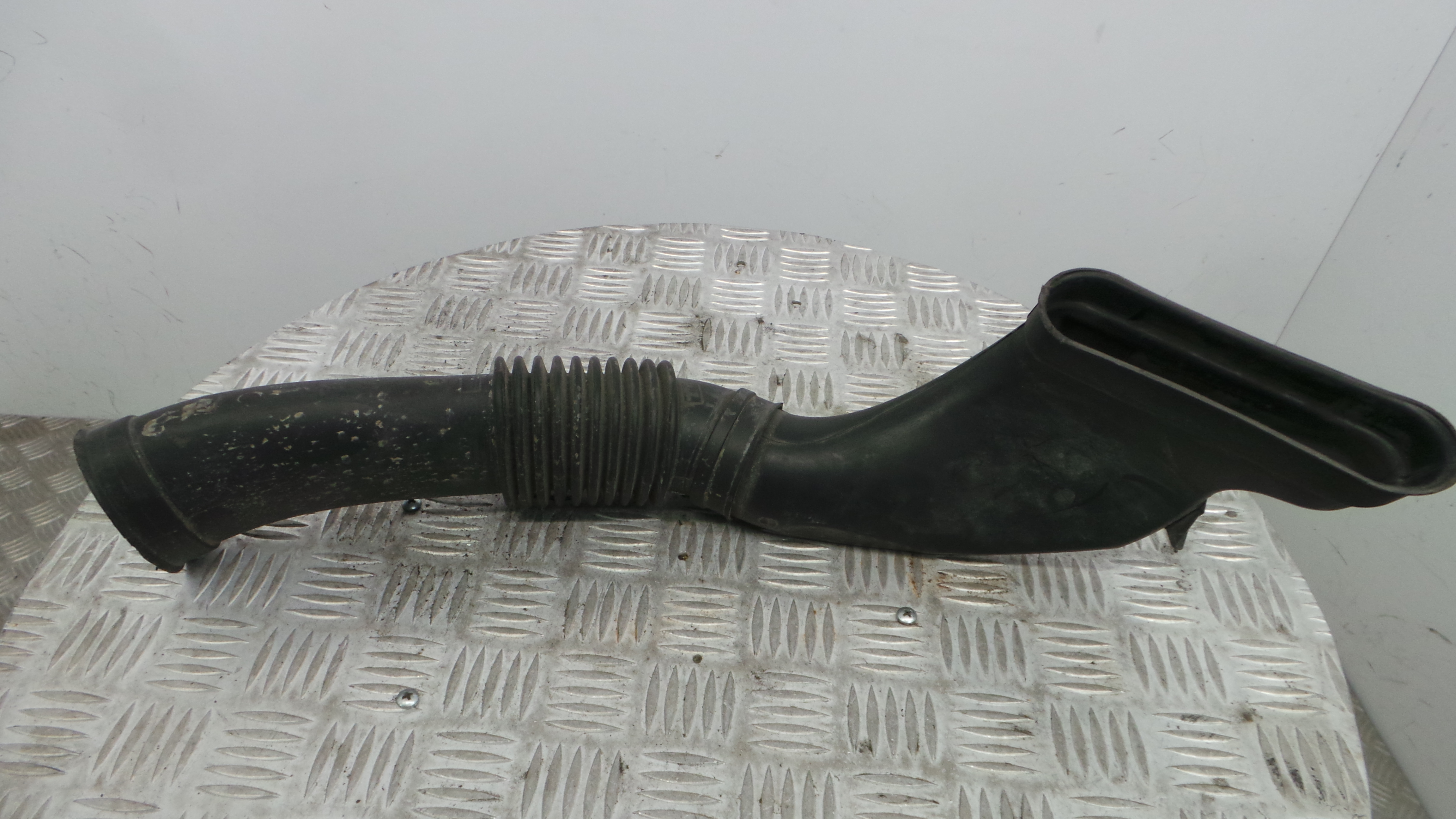 Tubo Caixa Filtro Ar 13241648 - OPEL CORSA D (S07)-33629977