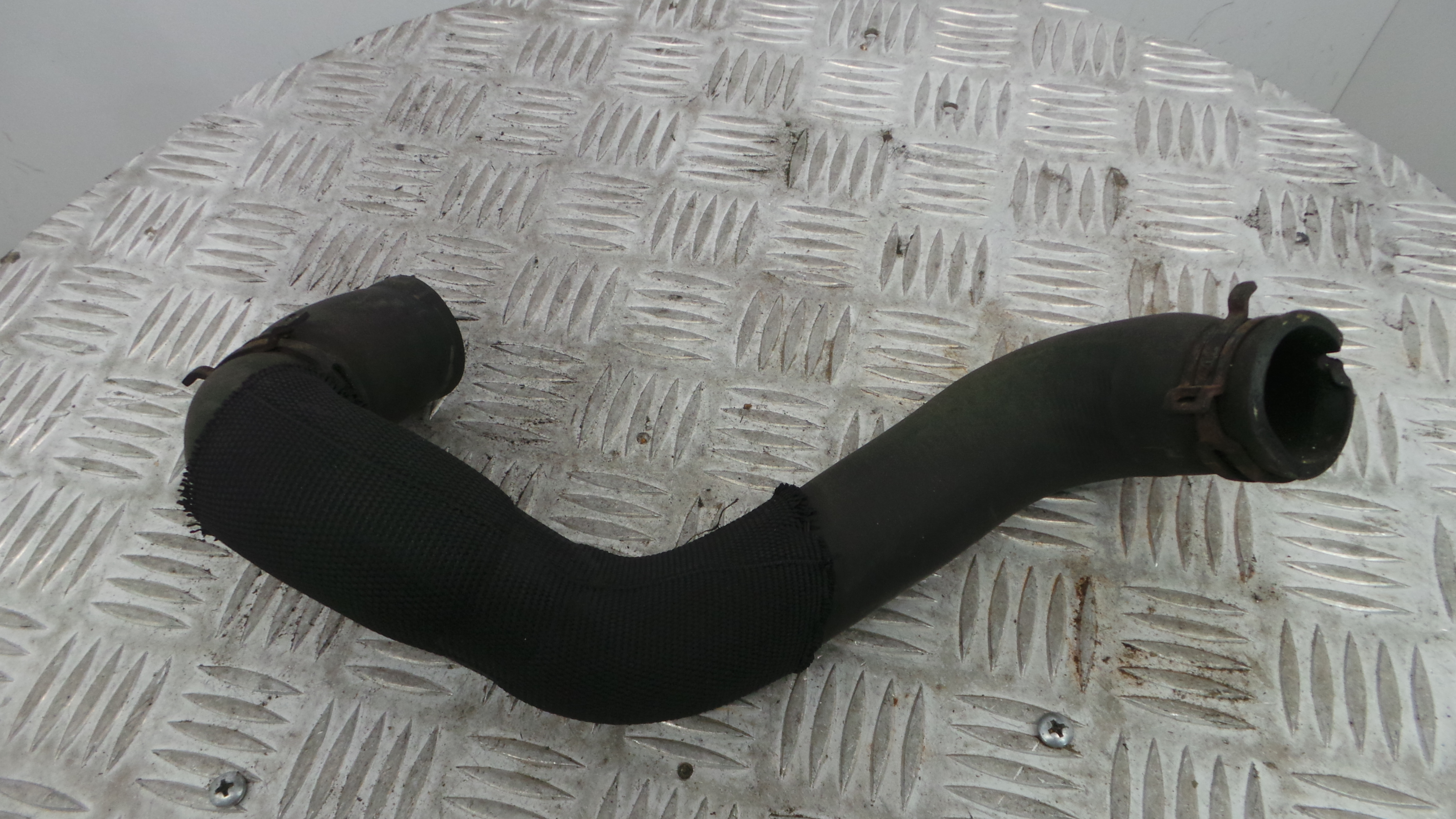 Tubo da Água 13117572 - OPEL ASTRA H (A04)-33629993