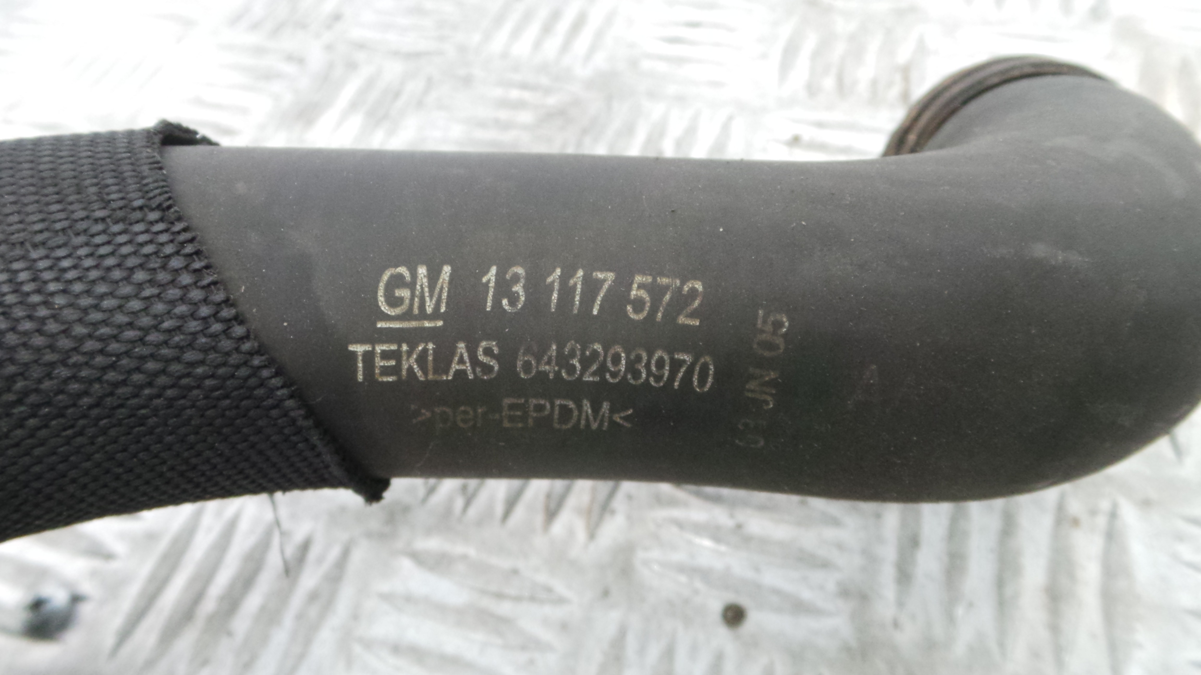 Tubo da Água 13117572 - OPEL ASTRA H (A04)-33629993