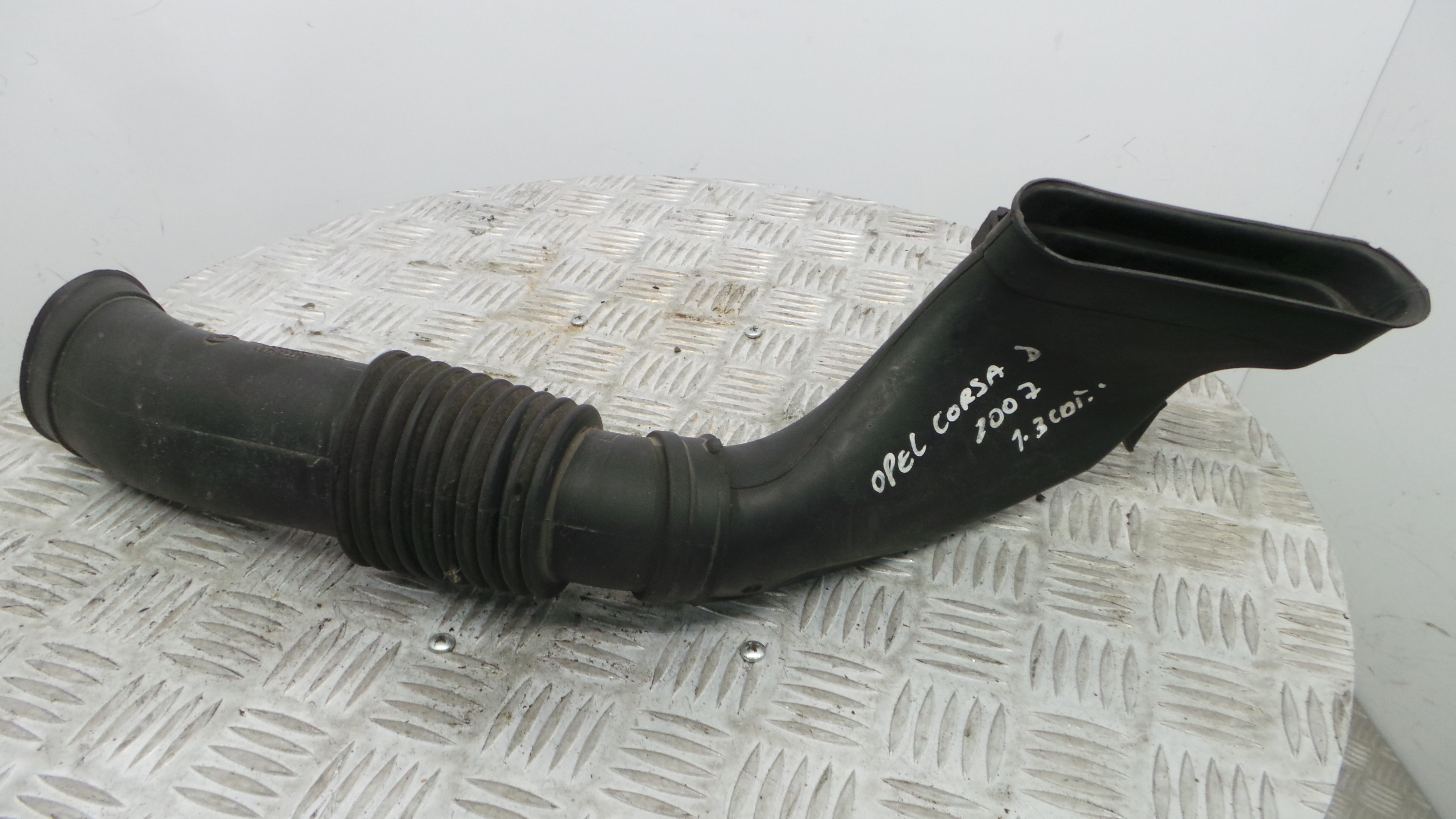 Tubo Caixa Filtro Ar 13241648 - OPEL CORSA D (S07)-33630077