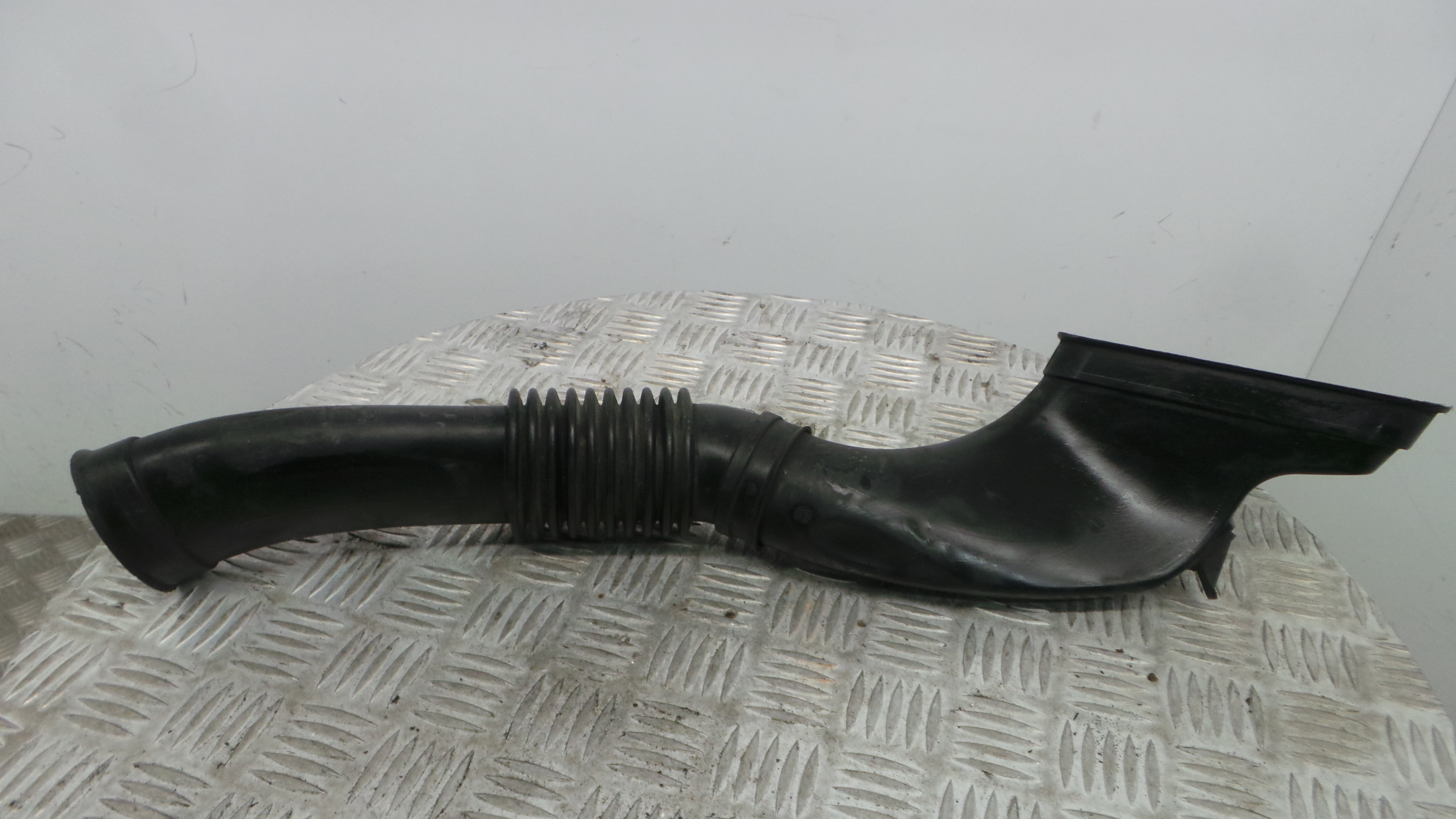 Tubo Caixa Filtro Ar 13241648 - OPEL CORSA D (S07)-33630080