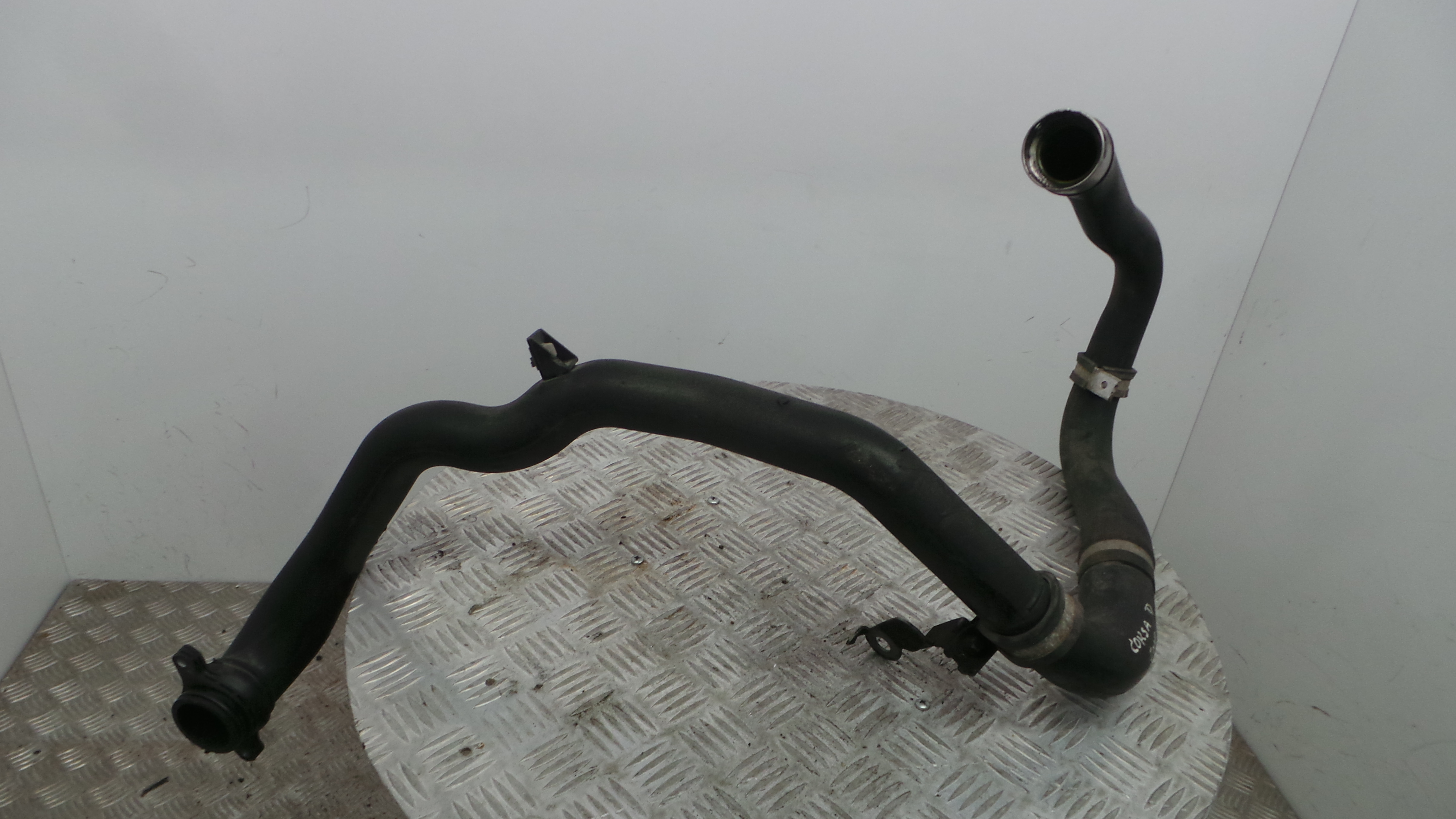 Tubo Intercooler VRT2003933 - OPEL CORSA D (S07)-33630097