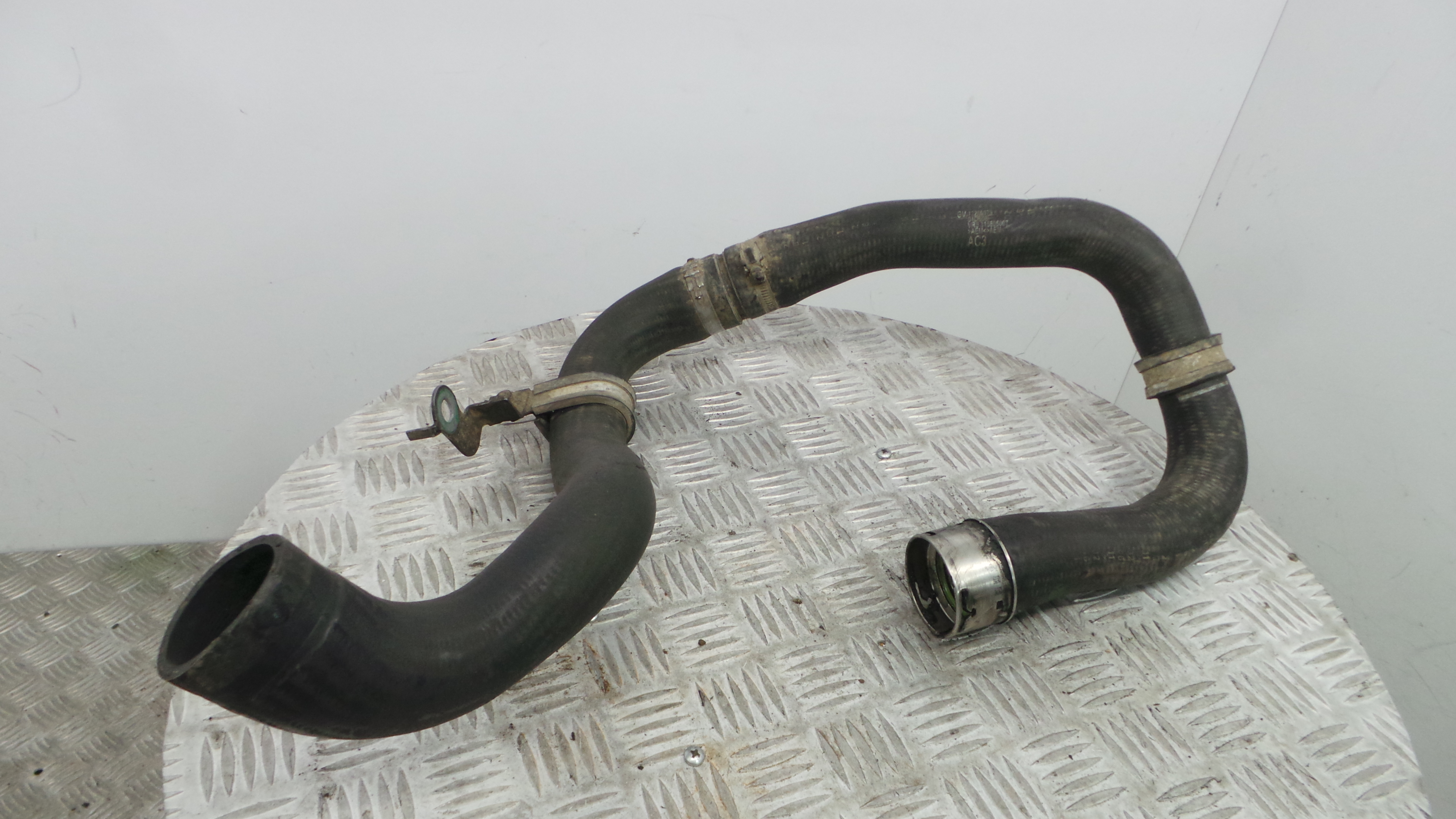 Tubo Intercooler 13269379 - OPEL CORSA D (S07)-33630118