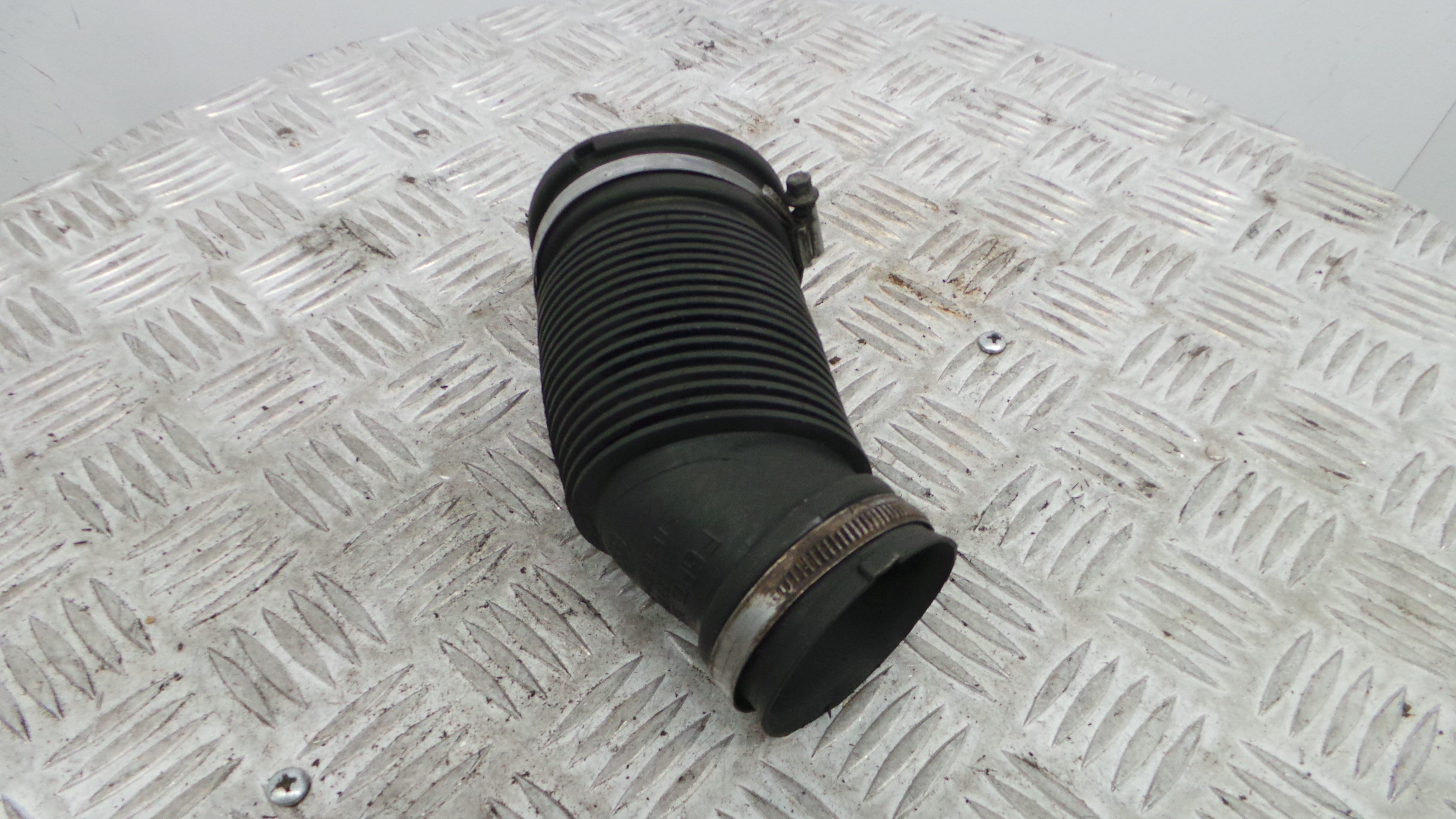 Tubo Caixa Filtro Ar 55355563 - OPEL ASTRA J (P10)-33630206