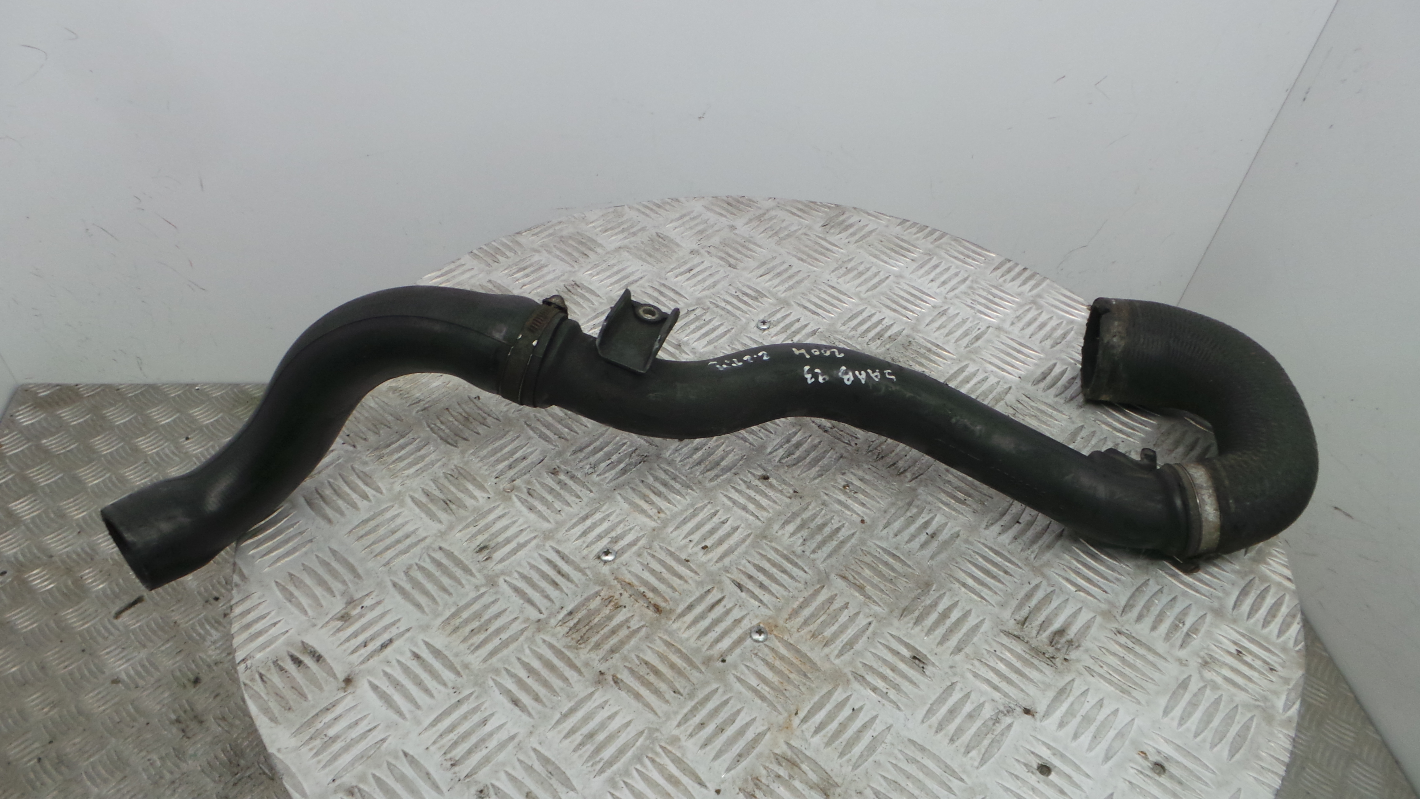 Tubo Intercooler 12786806 - SAAB 9-3 (YS3F, E79, D79, D75)-33630218 Tubo Intercooler 12786806 - SAAB 9-3 (YS3F, E79, D79, D75)-33630218