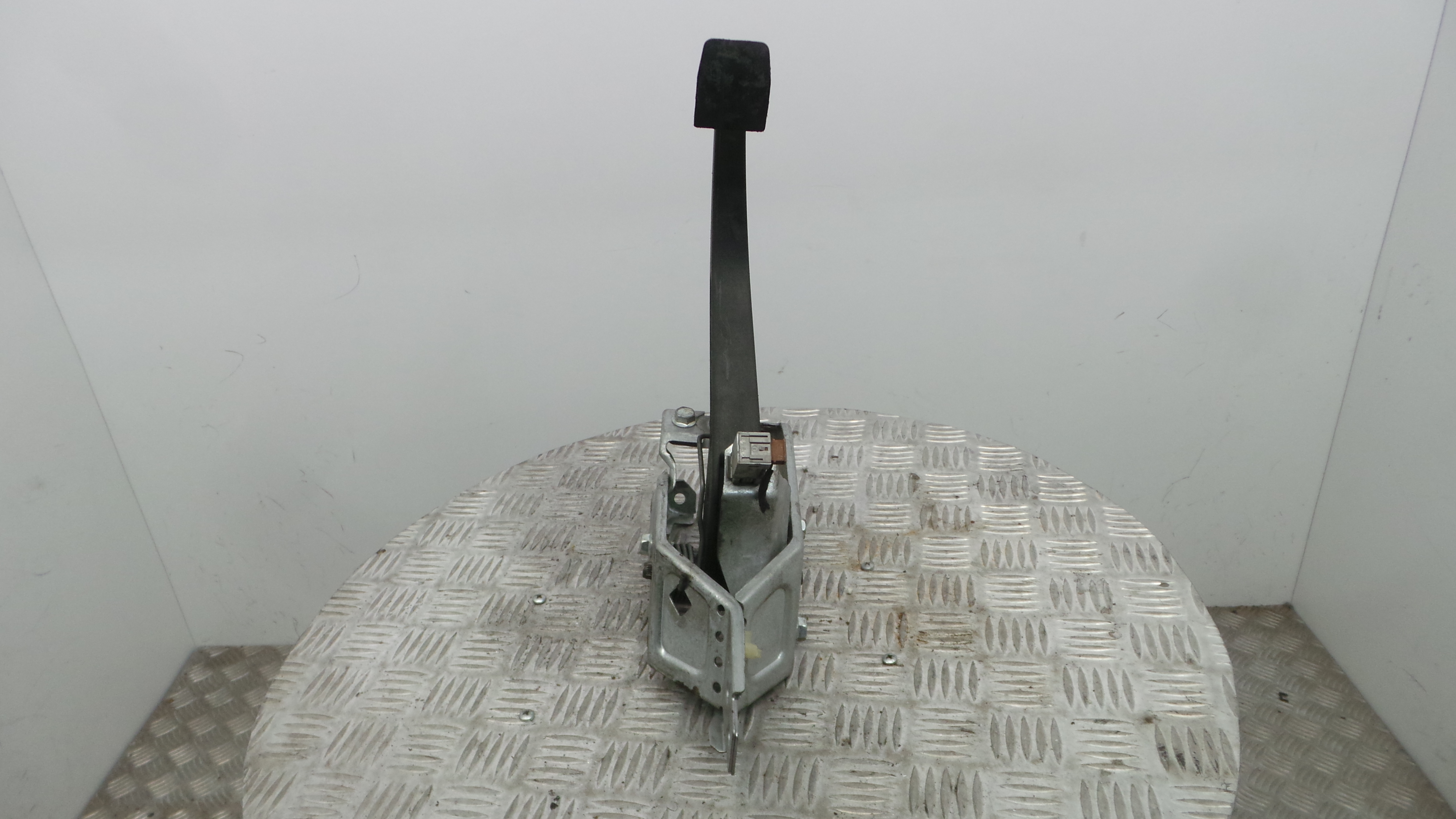 Pedal do Travão 13173781 - OPEL ASTRA H (A04)-33630430