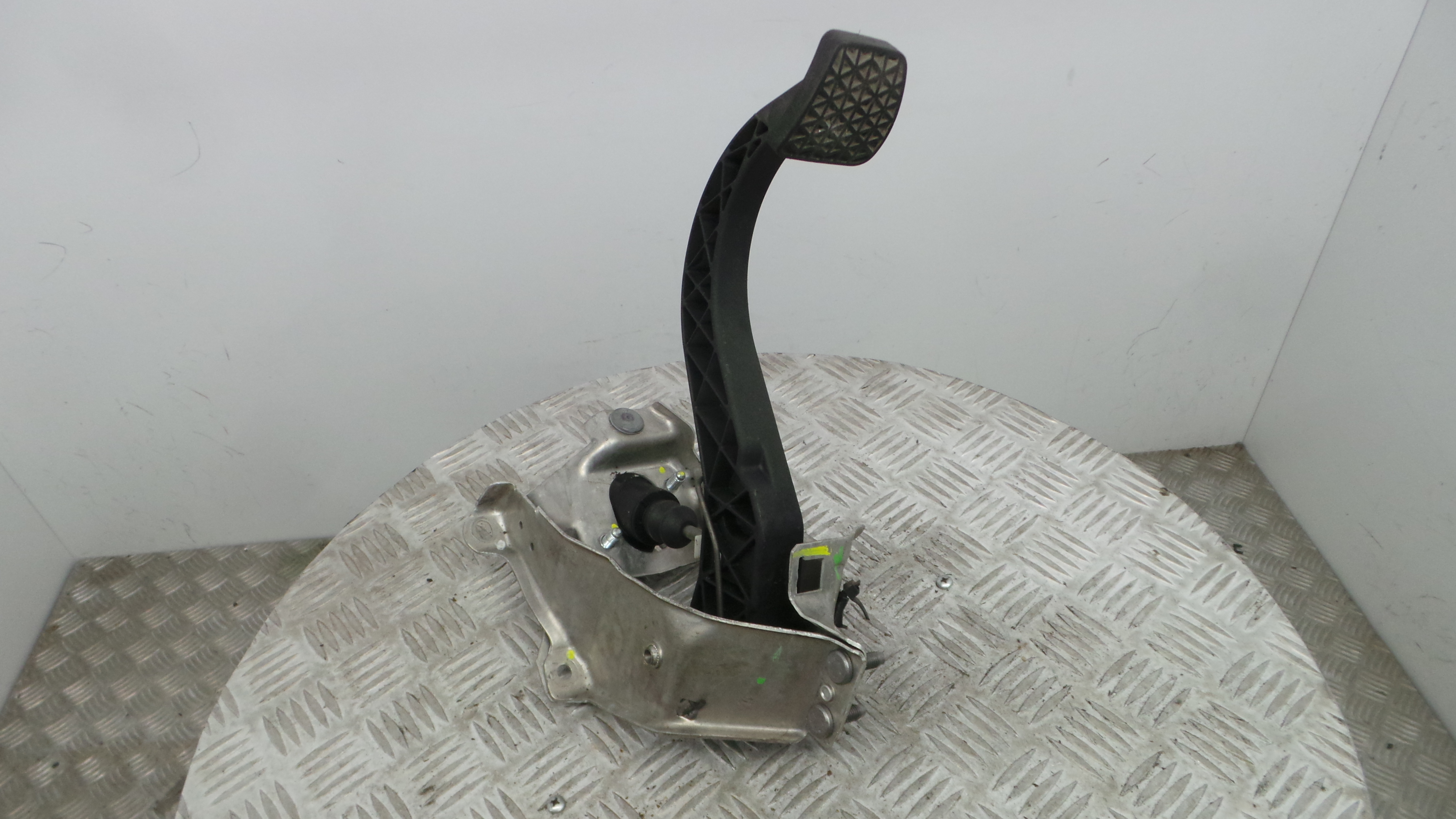 Pedal de Embraiagem 9156593 - OPEL CORSA C (X01)-33630439