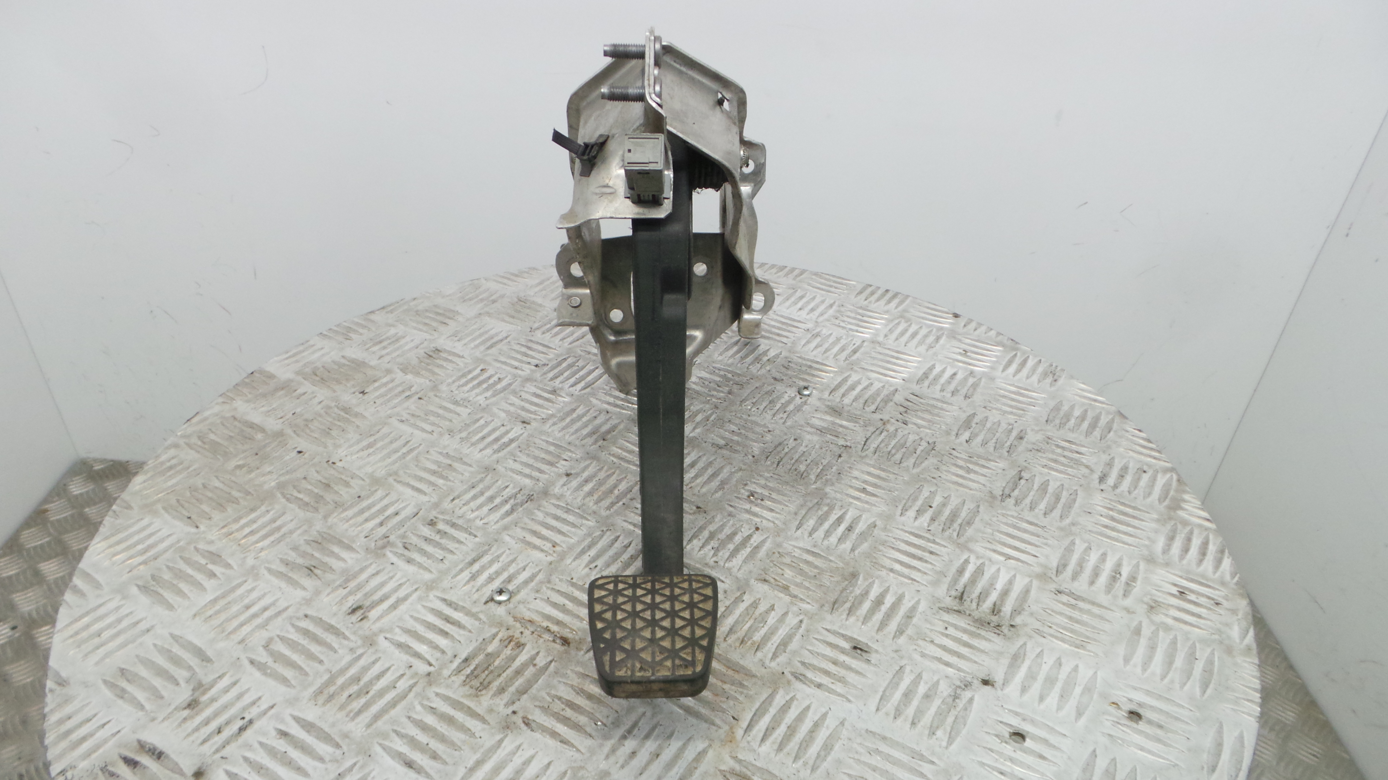 Pedal de Embraiagem 9156593 - OPEL CORSA C (X01)-33630444