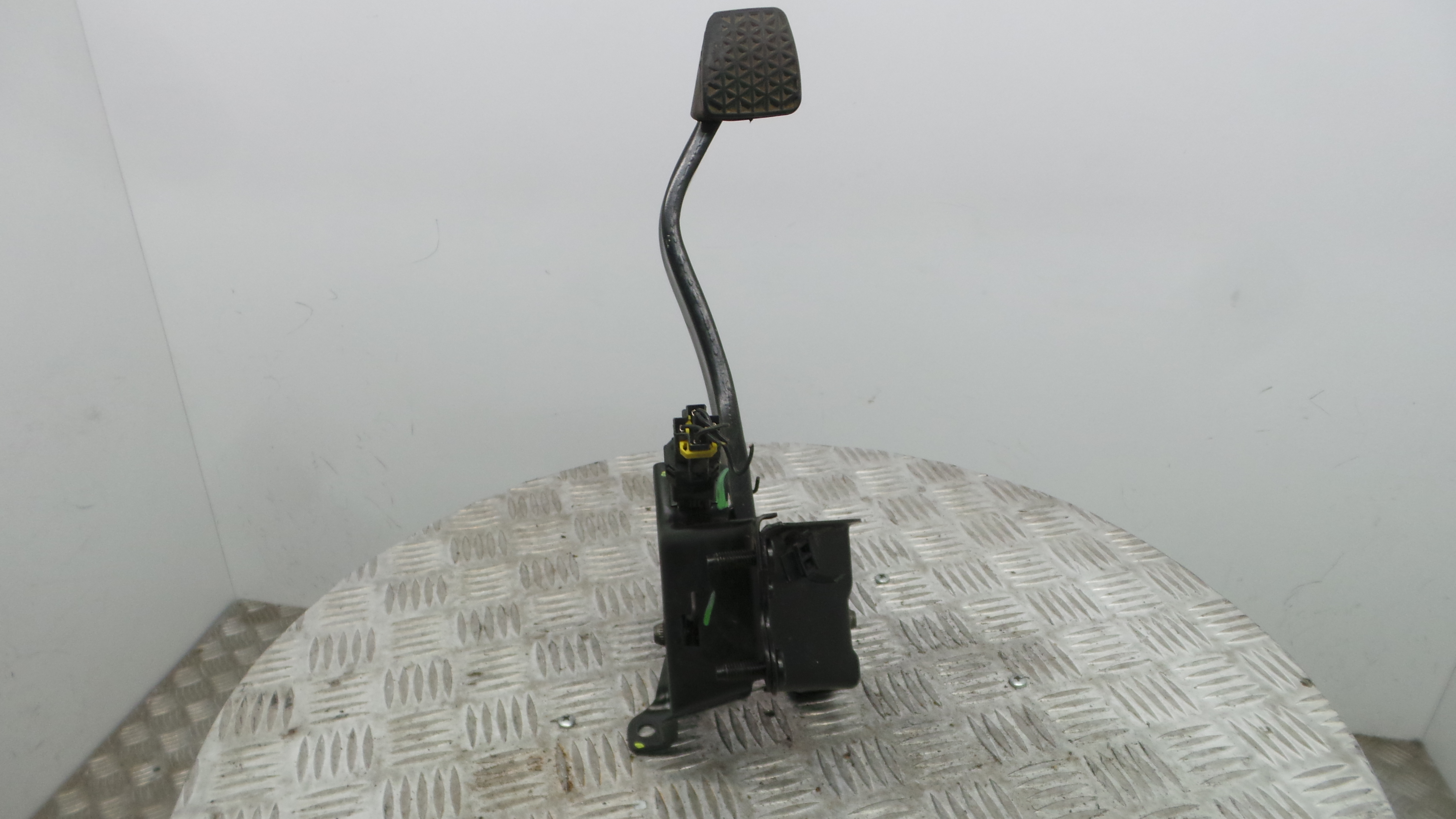 Pedal do Travão 24429067 - OPEL CORSA C (X01)-33630447